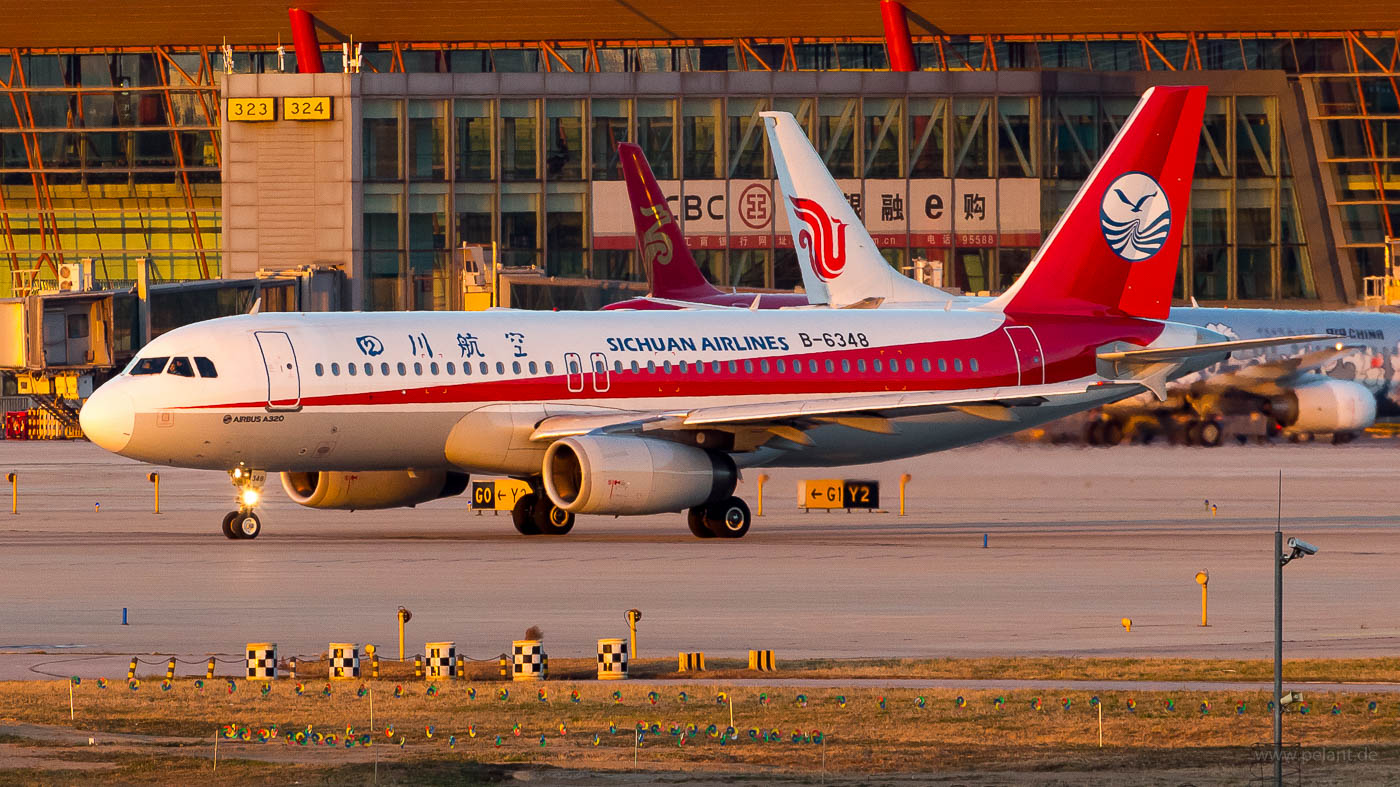 B-6348 Sichuan Airlines Airbus A320-232 in Peking / PEK