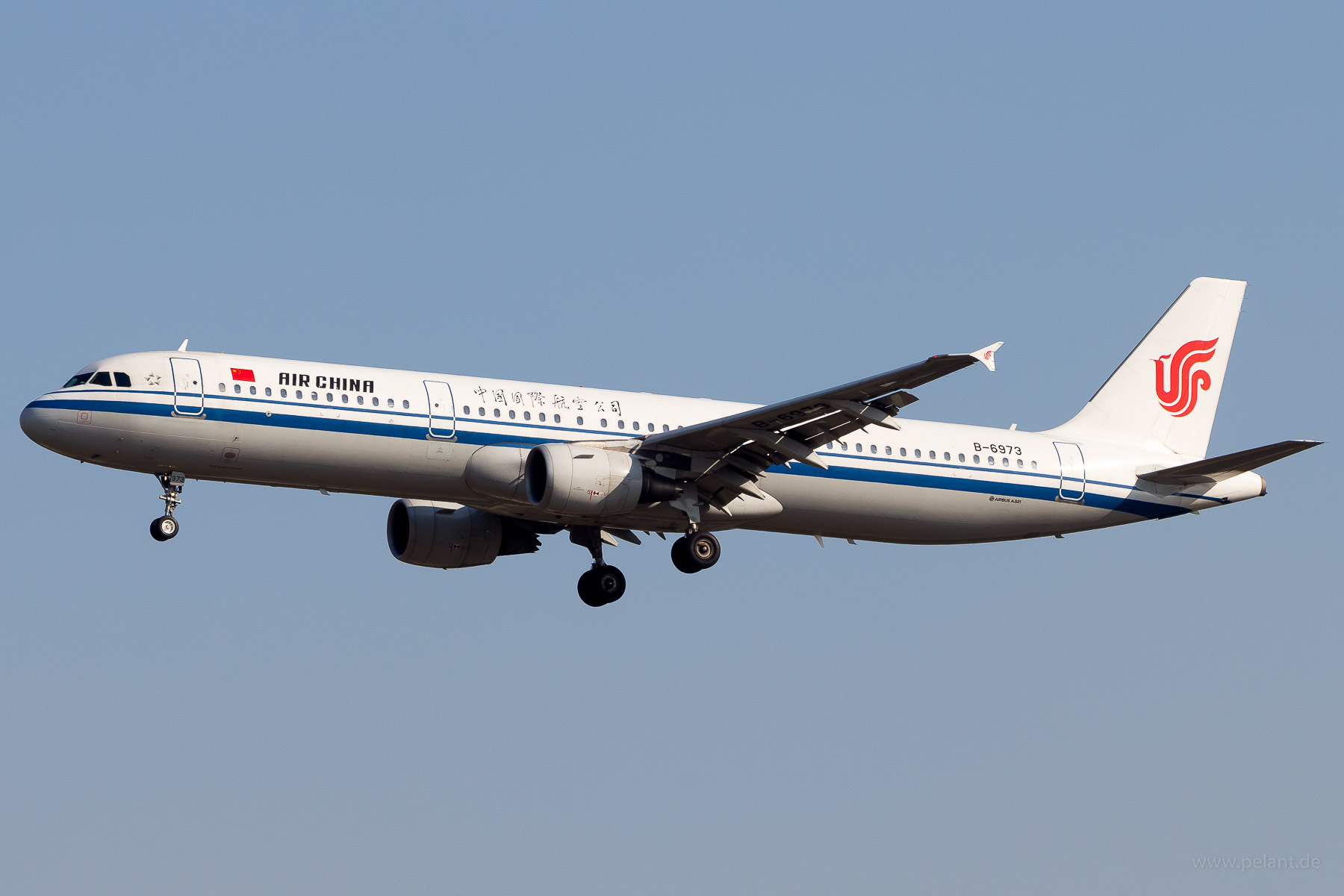 B-6973 Air China Airbus A321-213 in Peking / PEK