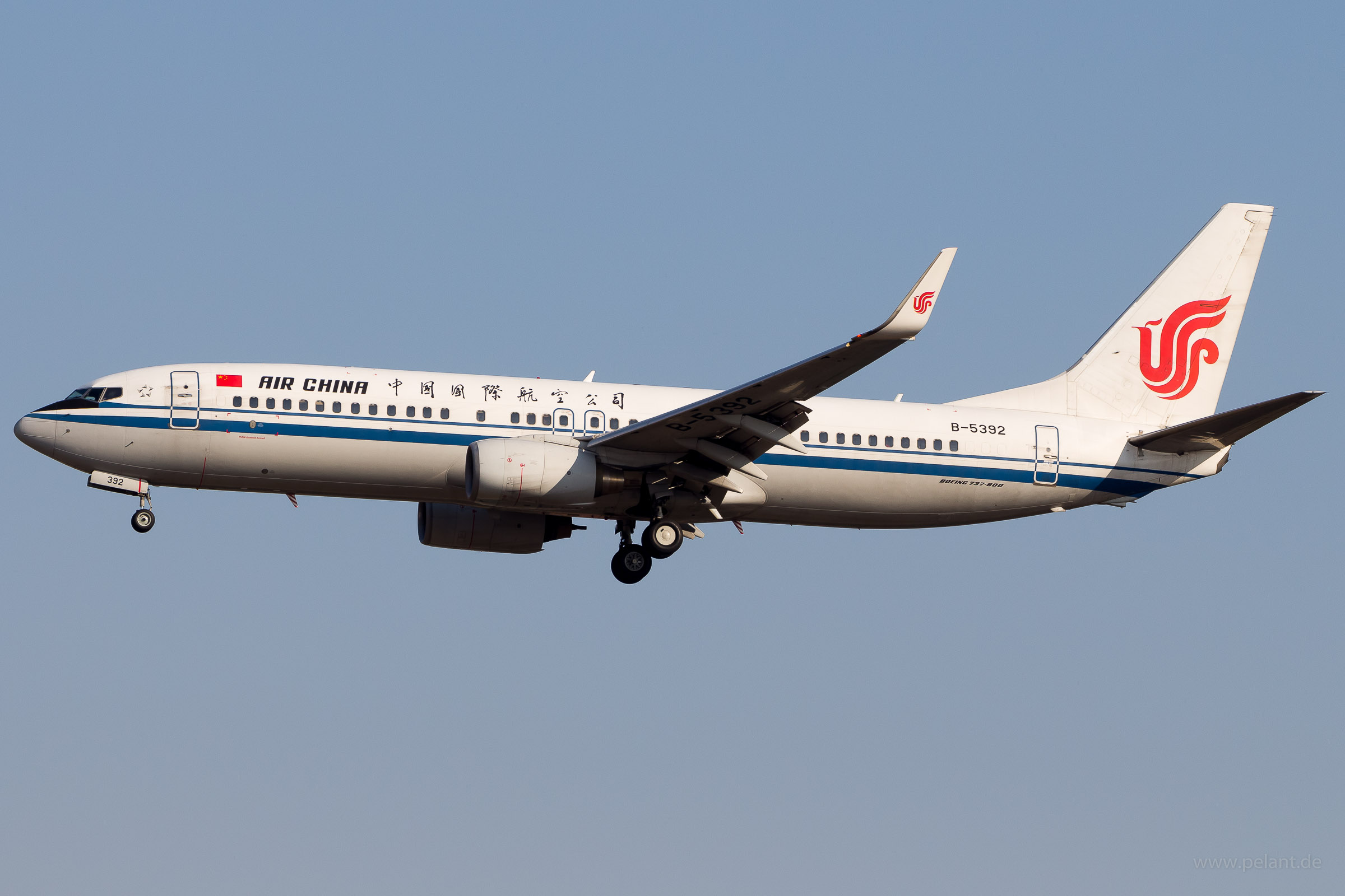 B-5392 Air China Boeing 737-89L in Peking / PEK