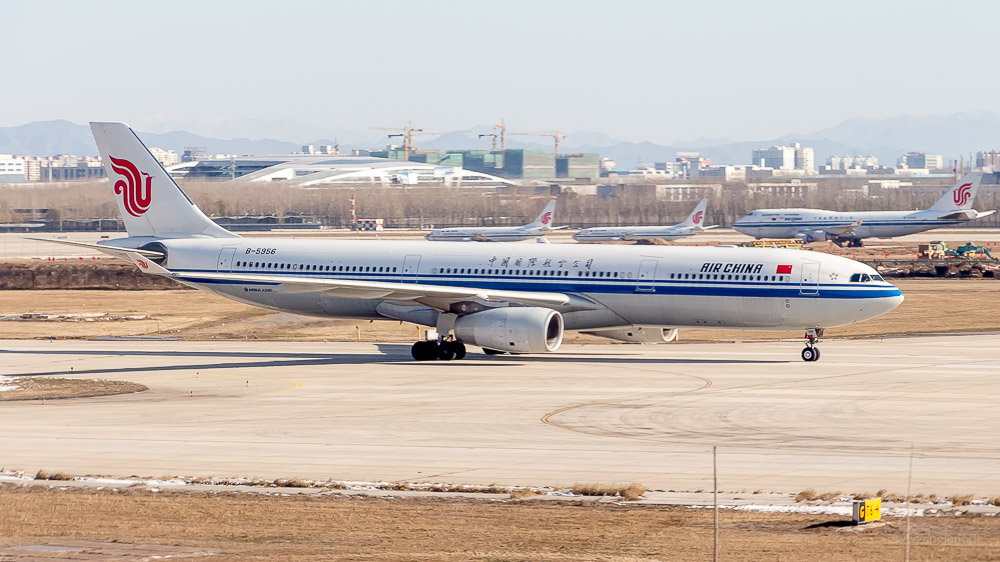 B-5956 Air China Airbus A330-343 in Peking / PEK