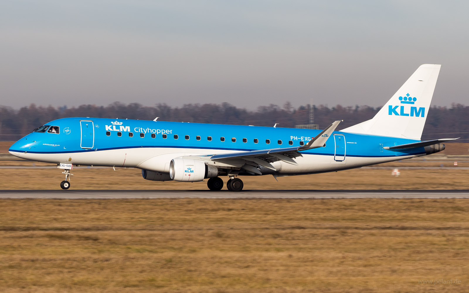 PH-EXG KLM cityhopper Embraer ERJ-175STD in Stuttgart / STR