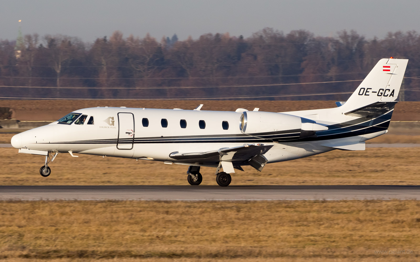 OE-GCA ? Cessna 560XL Citation Excel in Stuttgart / STR