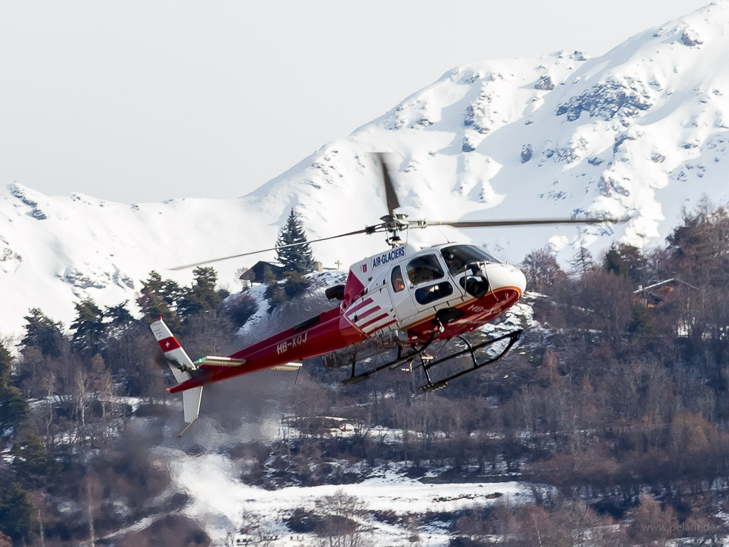 HB-XQJ Air Glaciers Eurocopter AS 350B3 in Sitten (Sion) / SIR