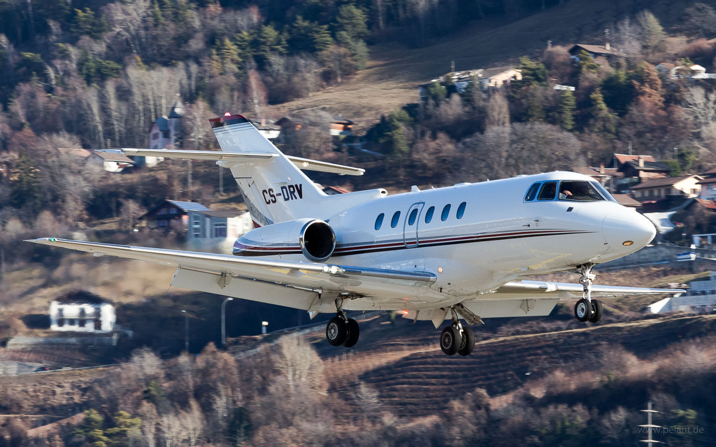 CS-DRV NetJets Raytheon Hawker 800XP in Sitten (Sion) / SIR