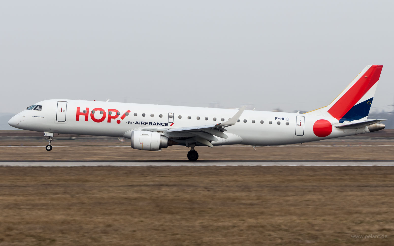 F-HBLI HOP! Embraer 190 in Stuttgart / STR