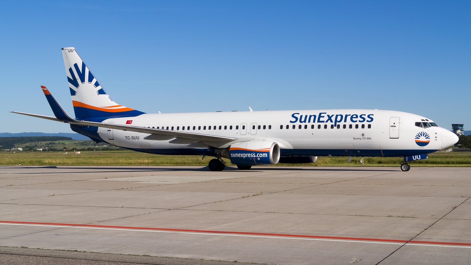 TC-SUU SunExpress Boeing 737-86Q in Stuttgart / STR