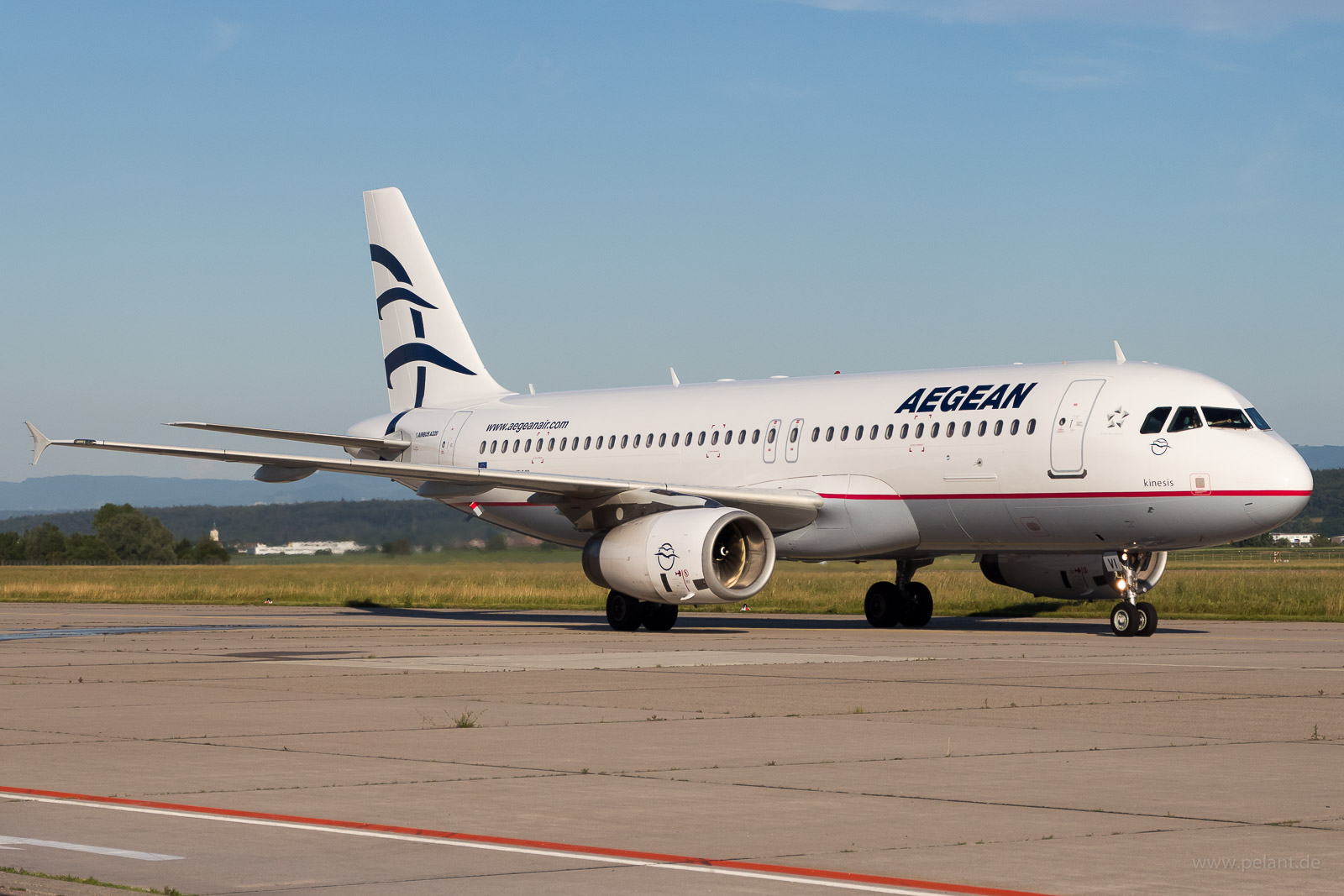 SX-DVI Aegean Airbus A320-232 in Stuttgart / STR