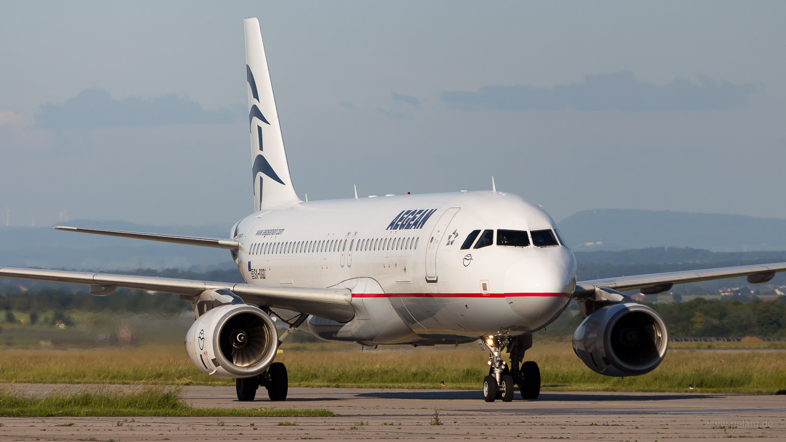 SX-DGD Aegean Airbus A320-232 in Stuttgart / STR