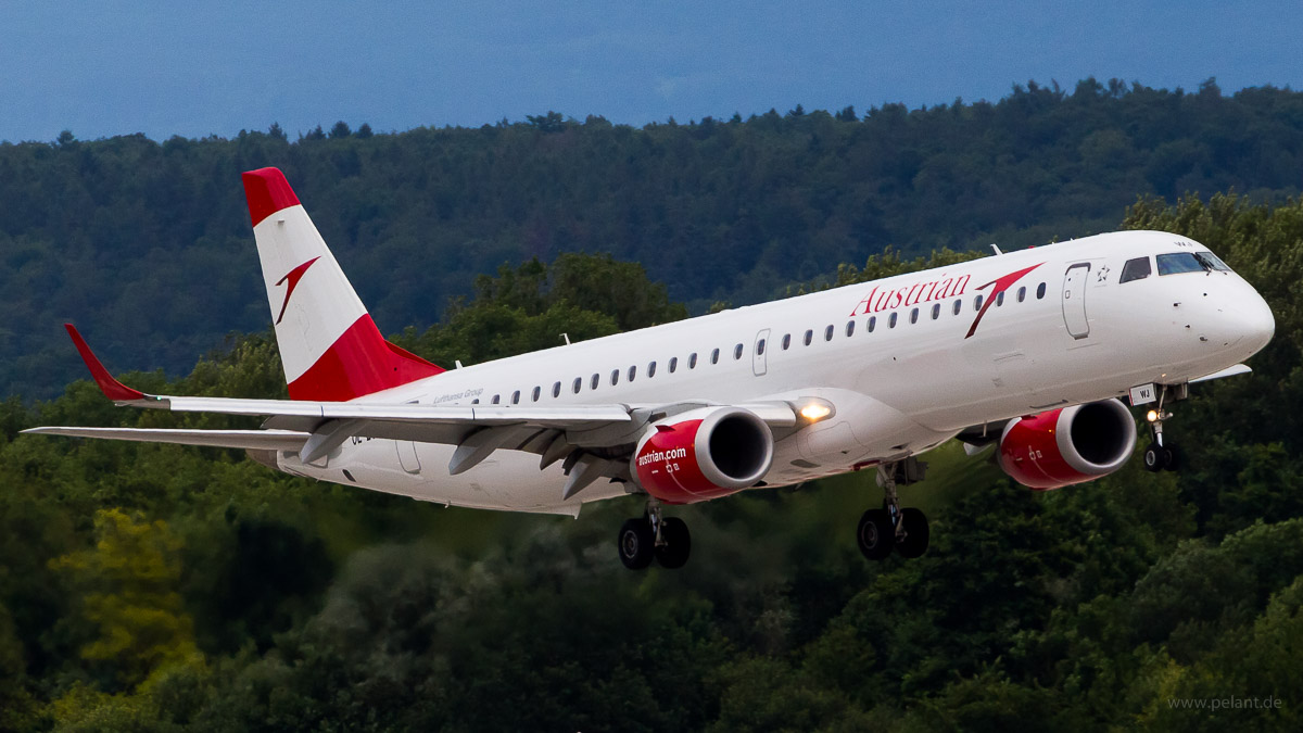 OE-LWJ Austrian Airlines Embraer ERJ-195LR in Stuttgart / STR