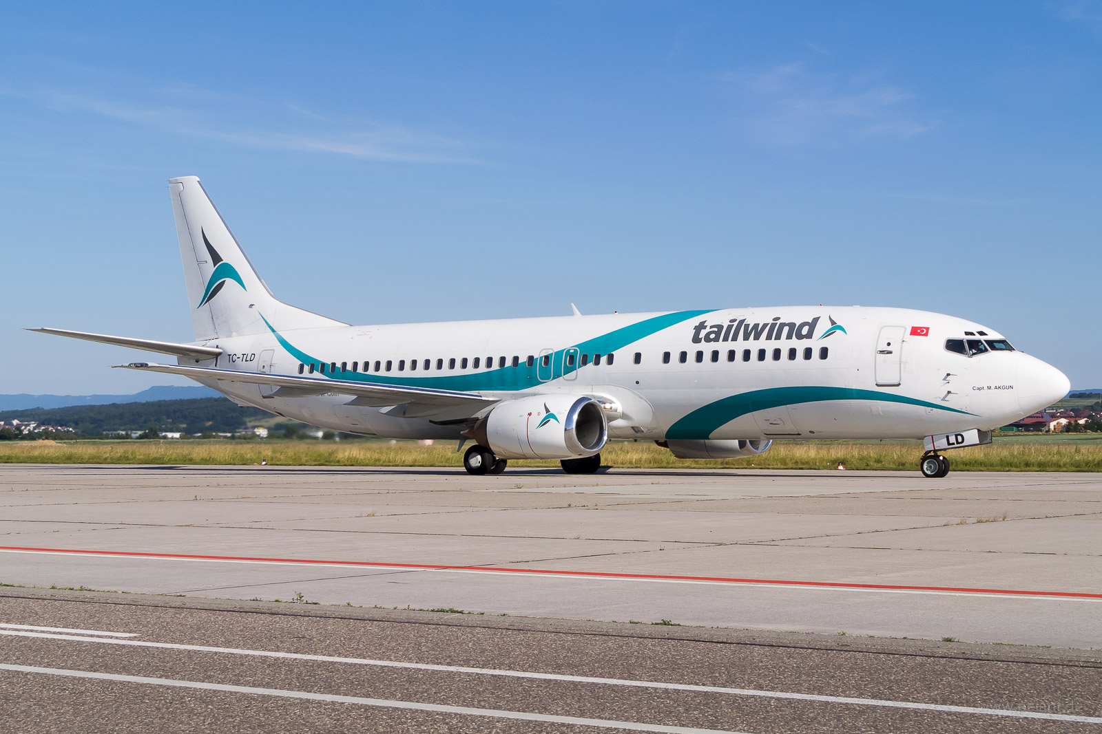 TC-TLD Tailwind Airlines Boeing 737-4Q8 in Stuttgart / STR