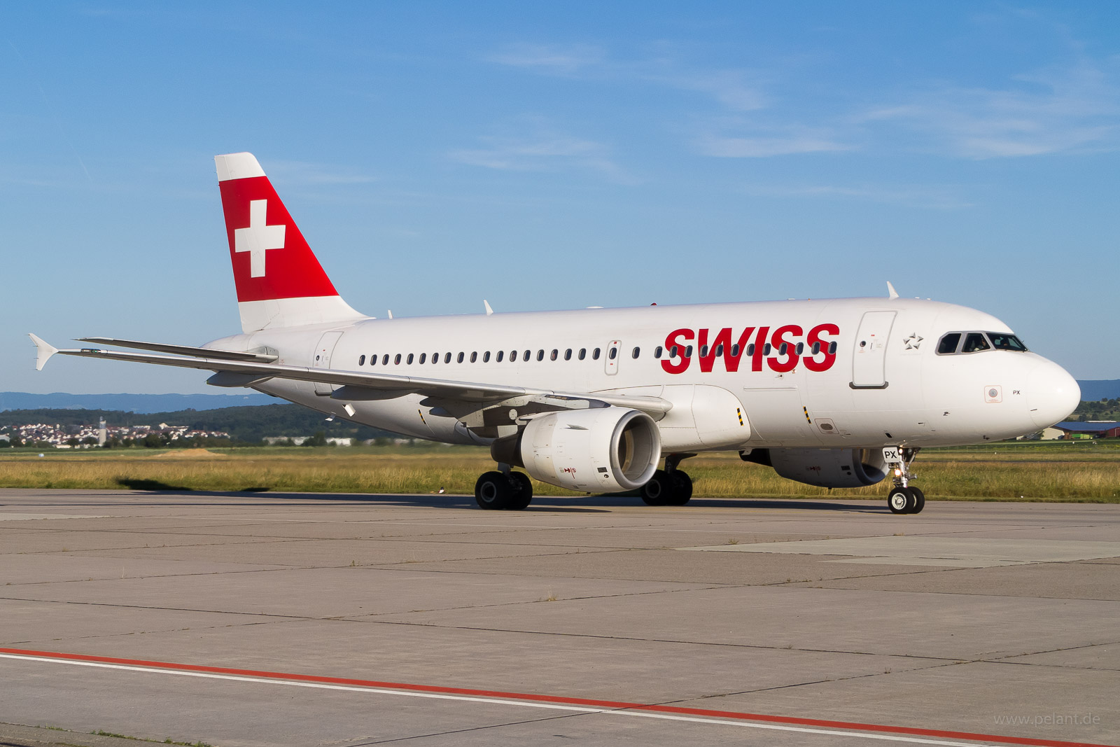 HB-IPX Swiss Airbus A319 in Stuttgart / STR