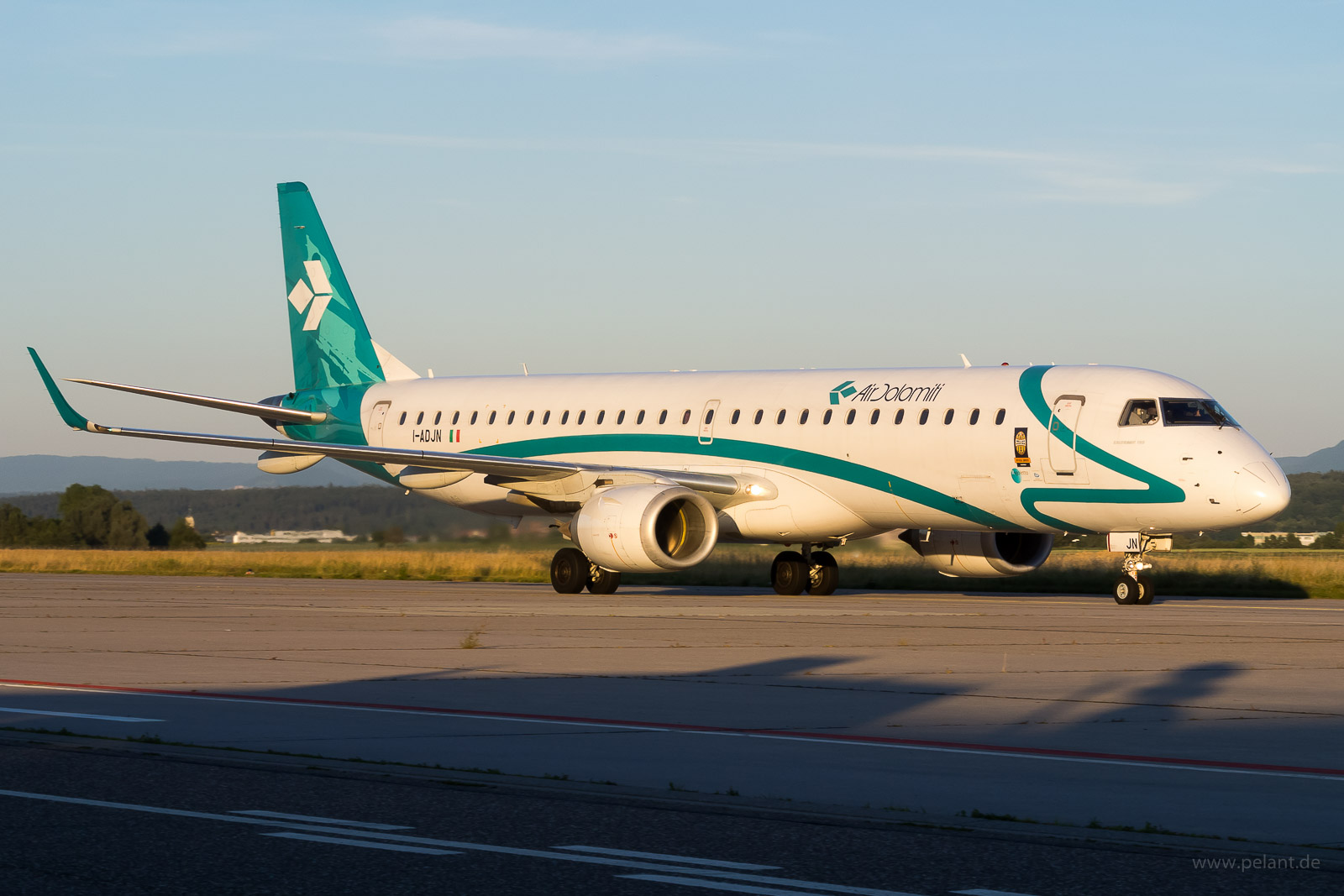 I-ADJN Air Dolomiti Embraer ERJ-195LR in Stuttgart / STR