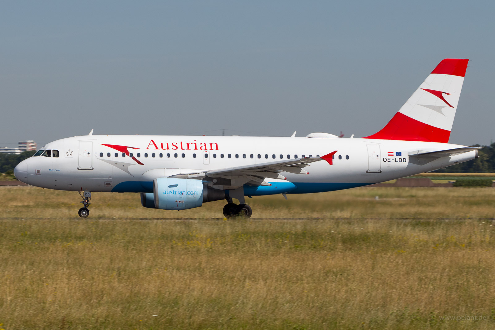 OE-LDD Austrian Airlines Airbus A319-112 in Stuttgart / STR