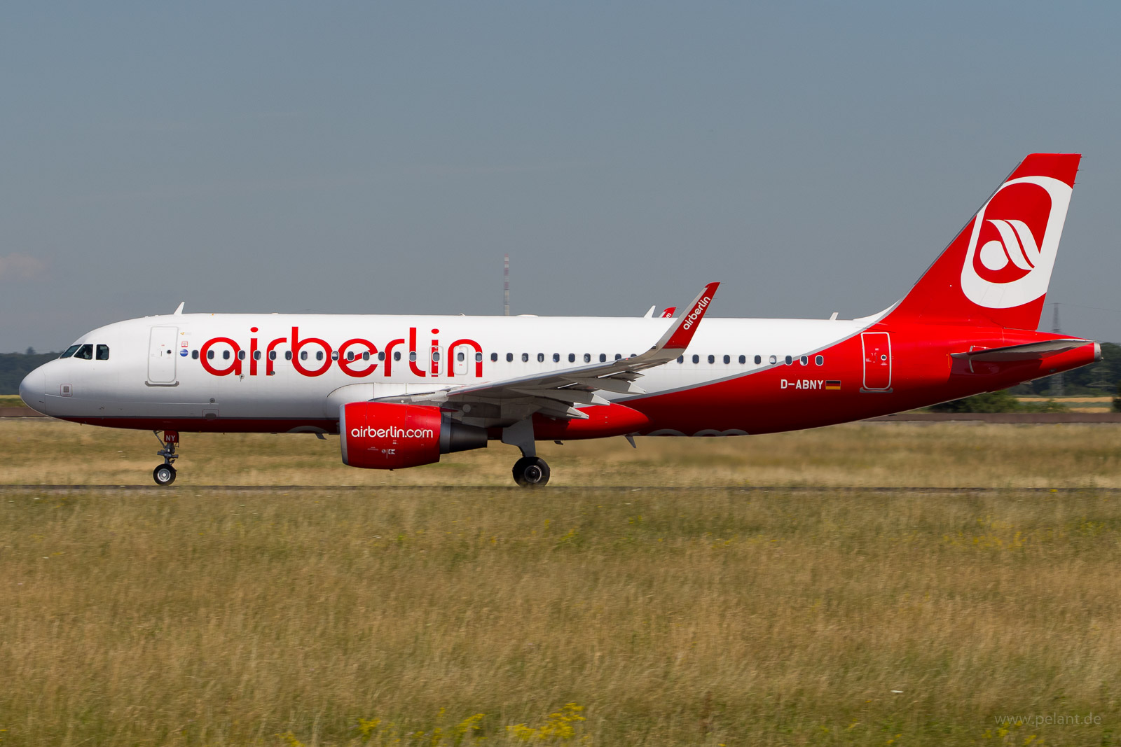 D-ABNY Air Berlin Airbus A320-214 in Stuttgart / STR