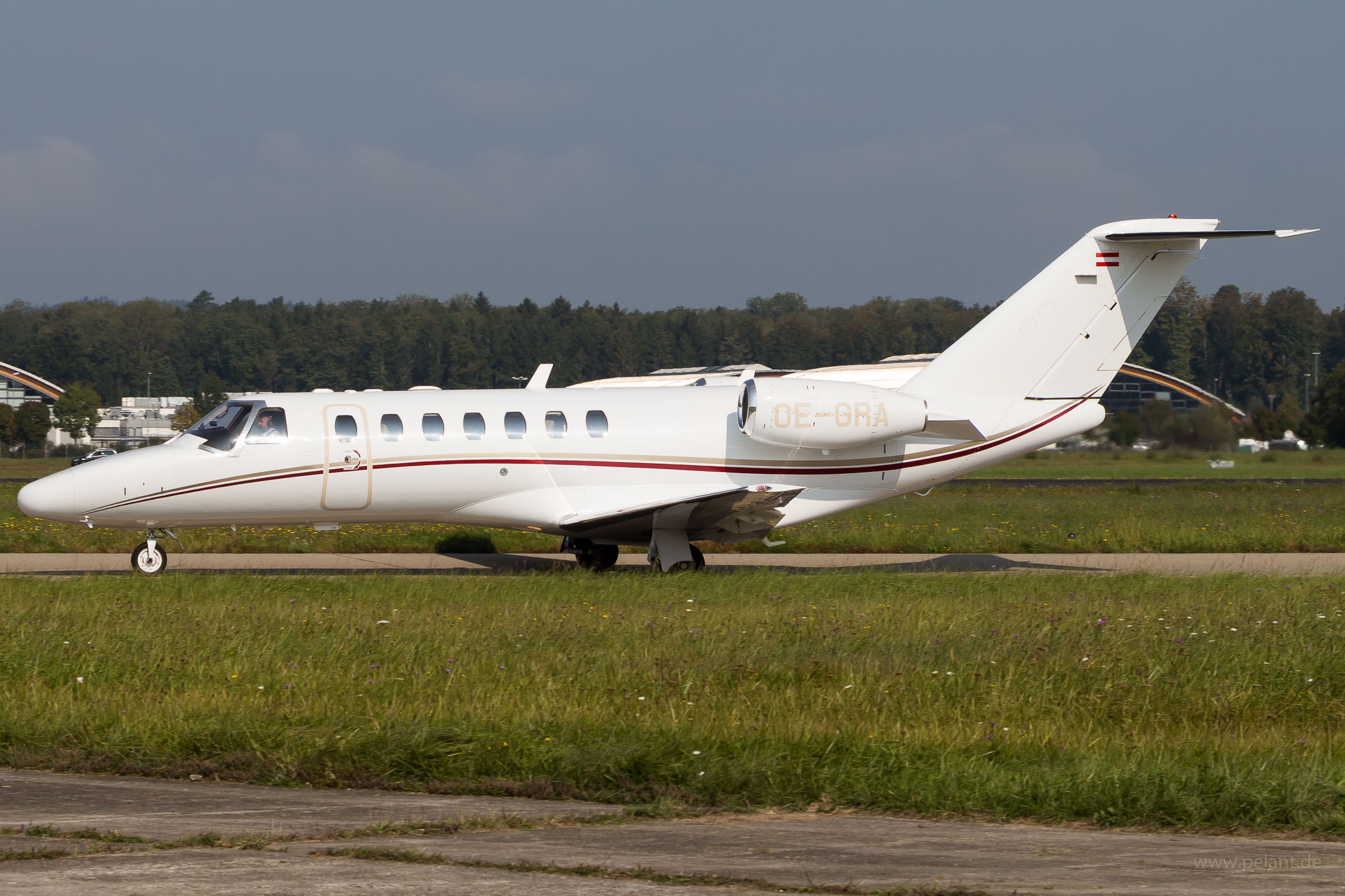 OE-GRA ? Cessna 525B CitationJet CJ3 in Friedrichshafen / FDH