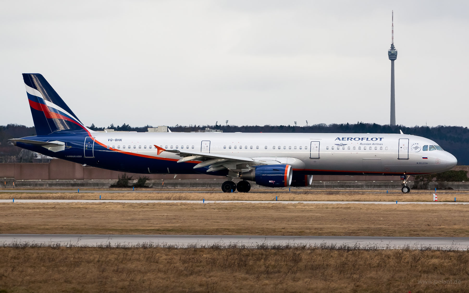 VQ-BHK Aeroflot Airbus A321-211 in Stuttgart / STR