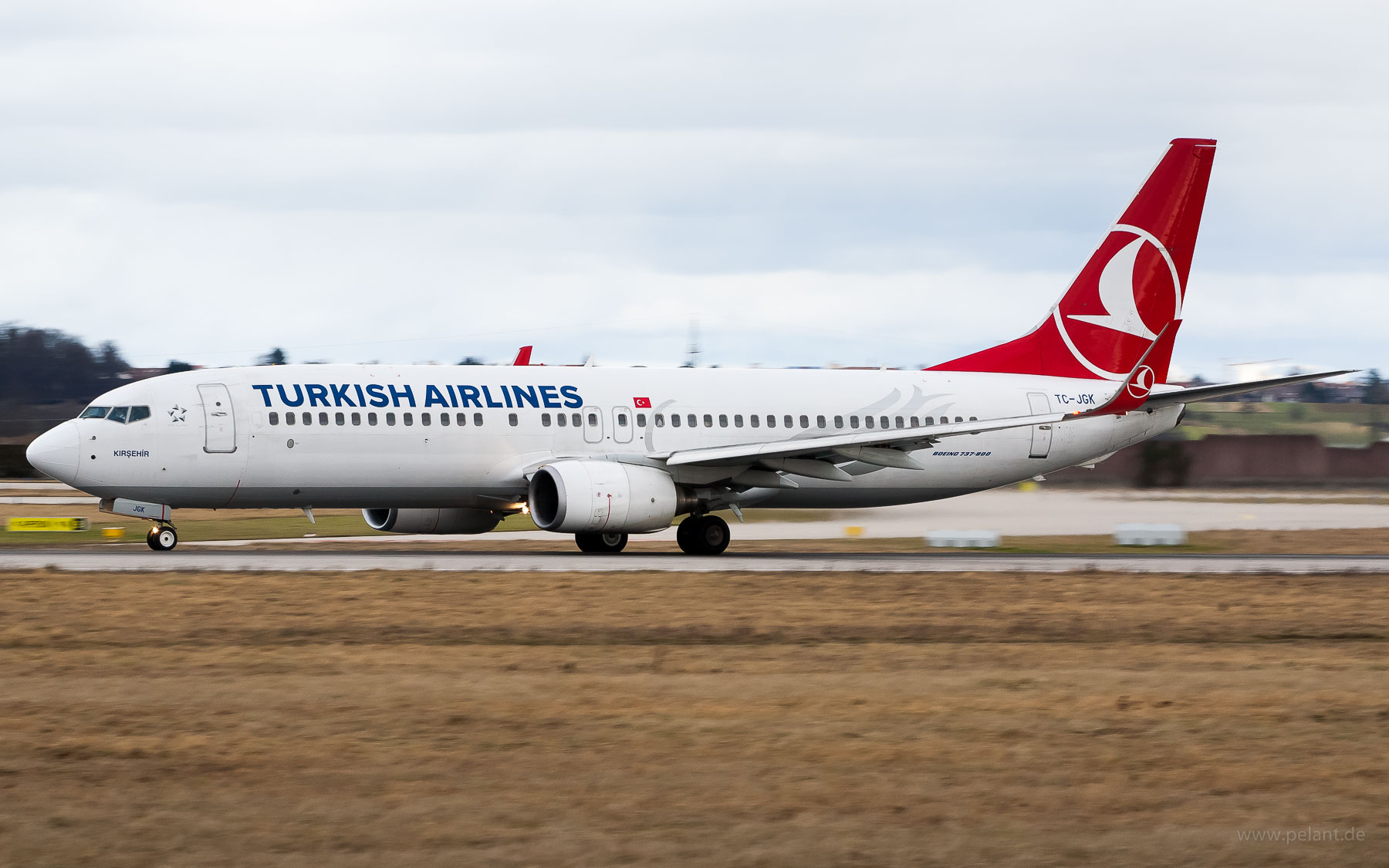 TC-JGK Turkish Airlines Boeing 737-8F2 in Stuttgart / STR