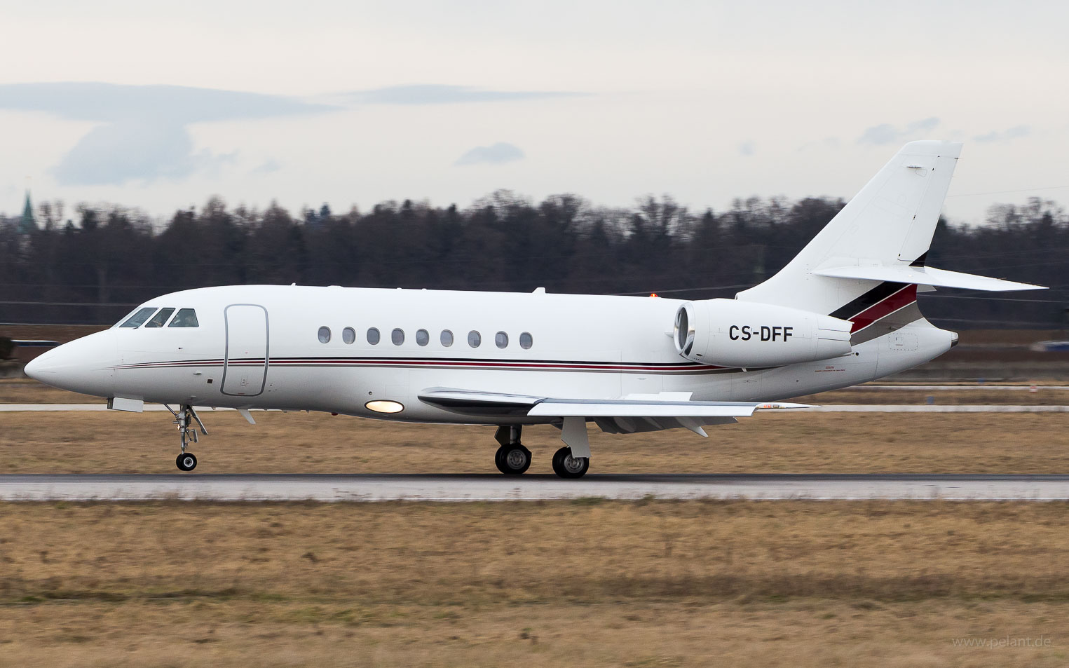 CS-DFF NetJets Dassault Falcon 2000EX in Stuttgart / STR