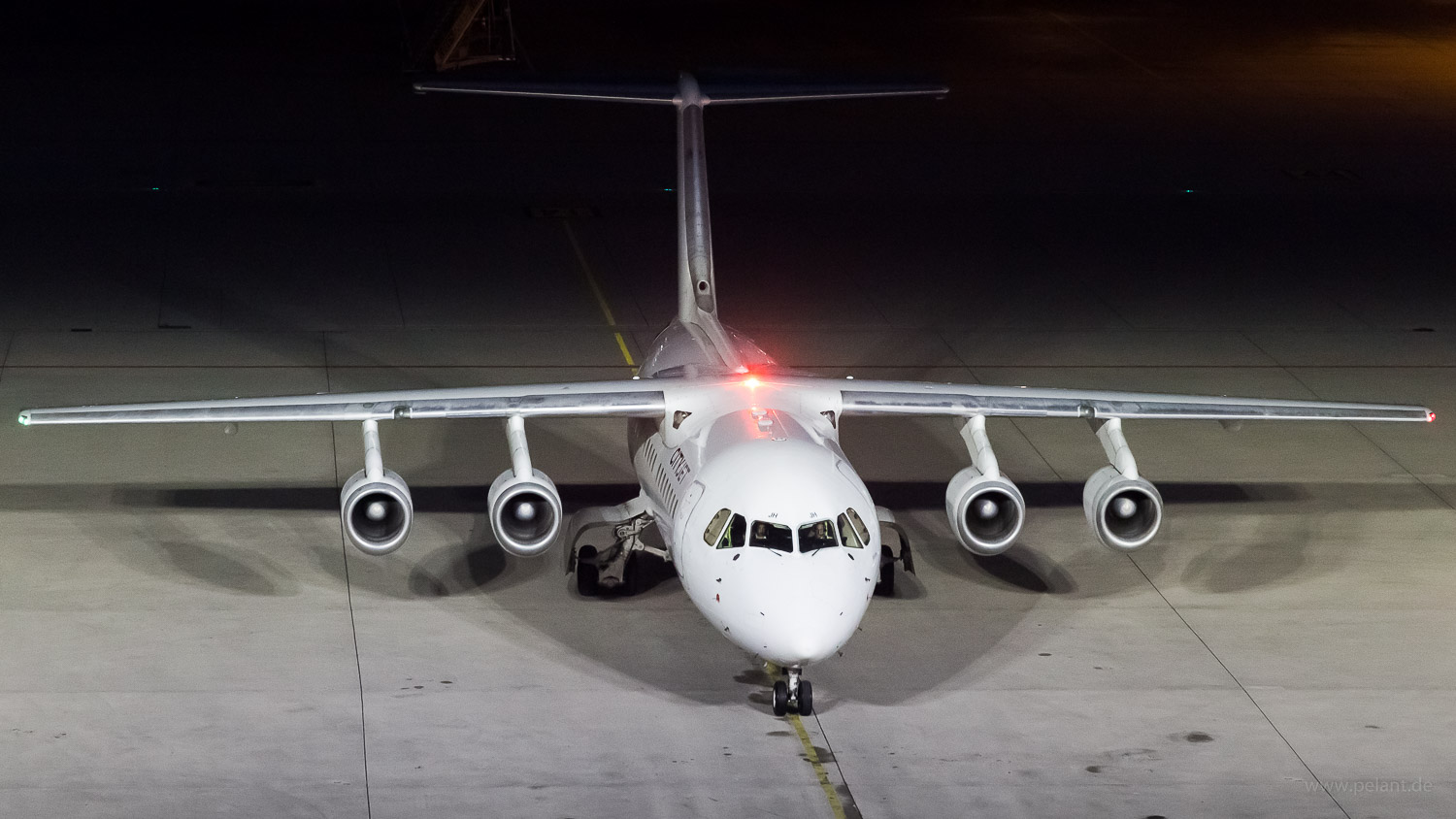 EI-RJH CityJet Avro RJ85 in Stuttgart / STR