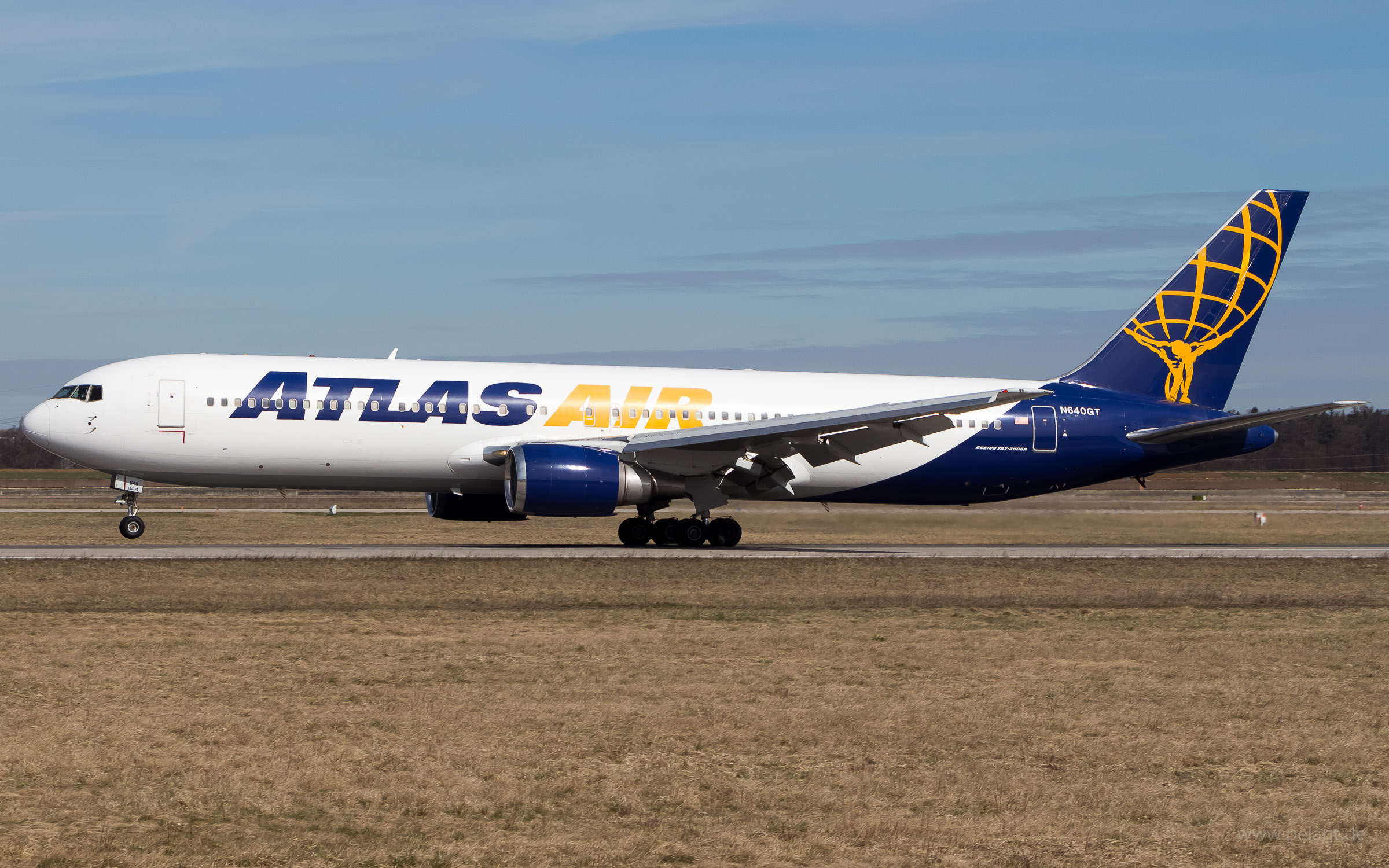 N640GT Atlas Air Boeing 767-3S1ER in Stuttgart / STR