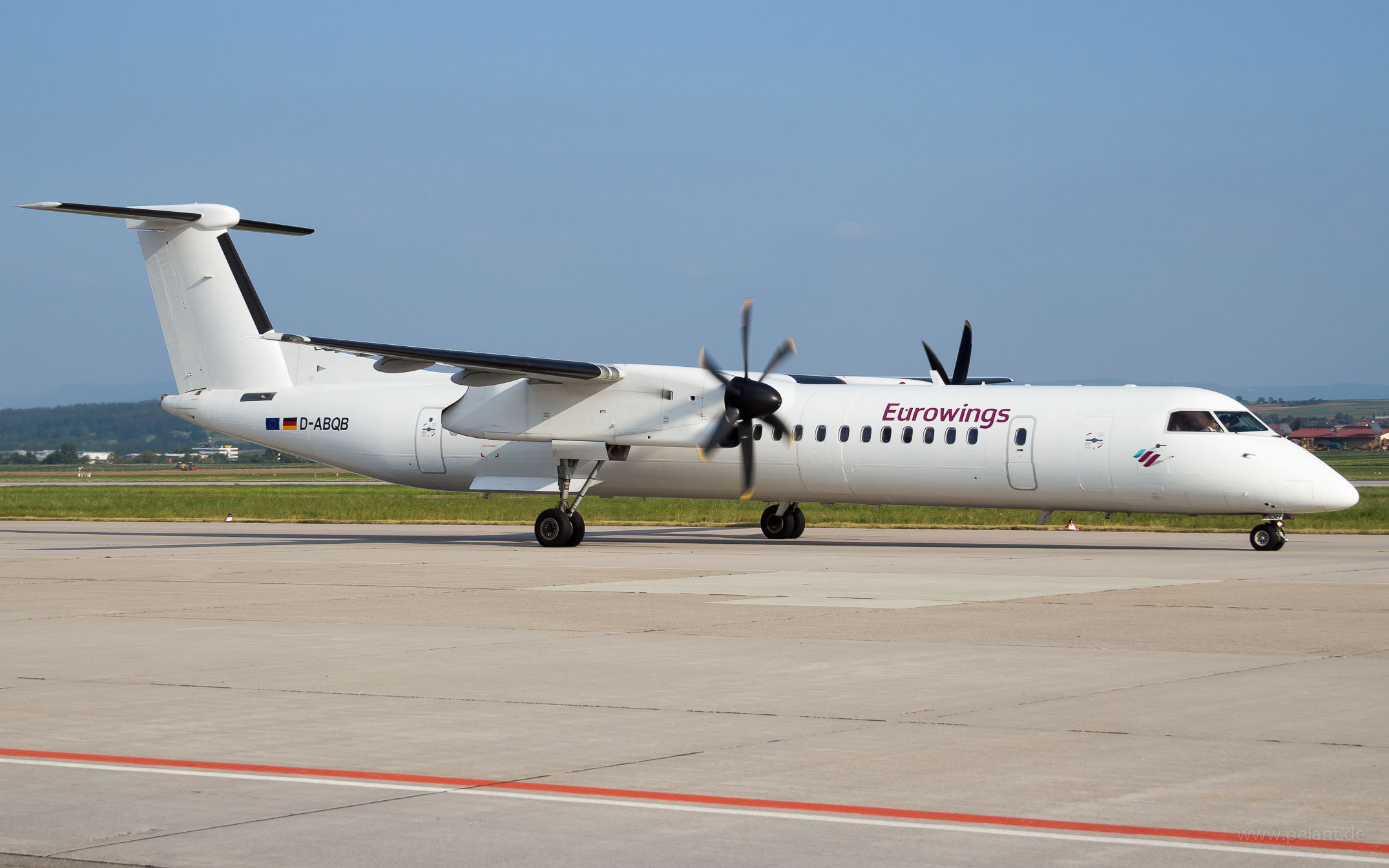 D-ABQB Eurowings Dash 8Q-400 in Stuttgart / STR