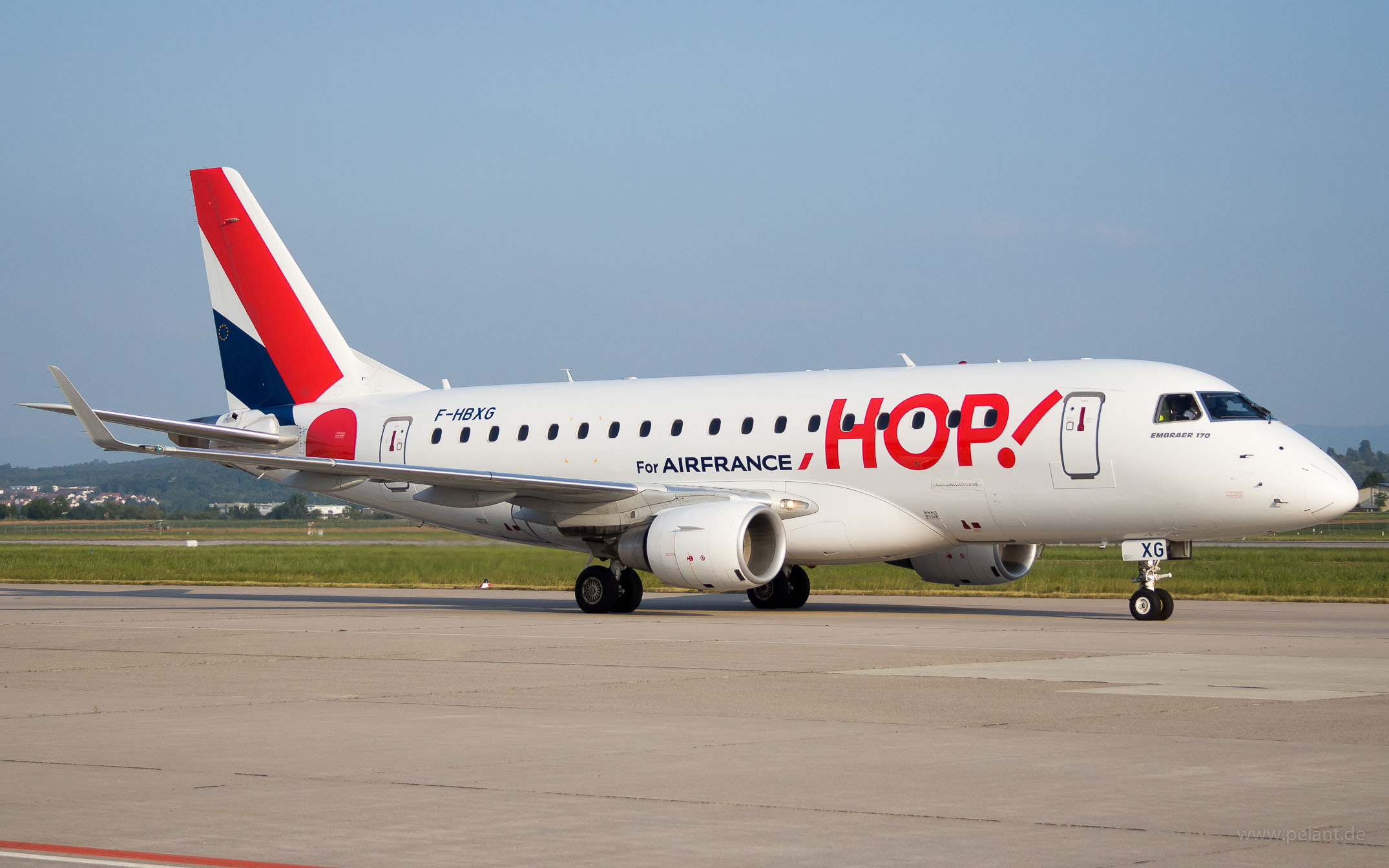 F-HBXG HOP! Embraer 170 in Stuttgart / STR