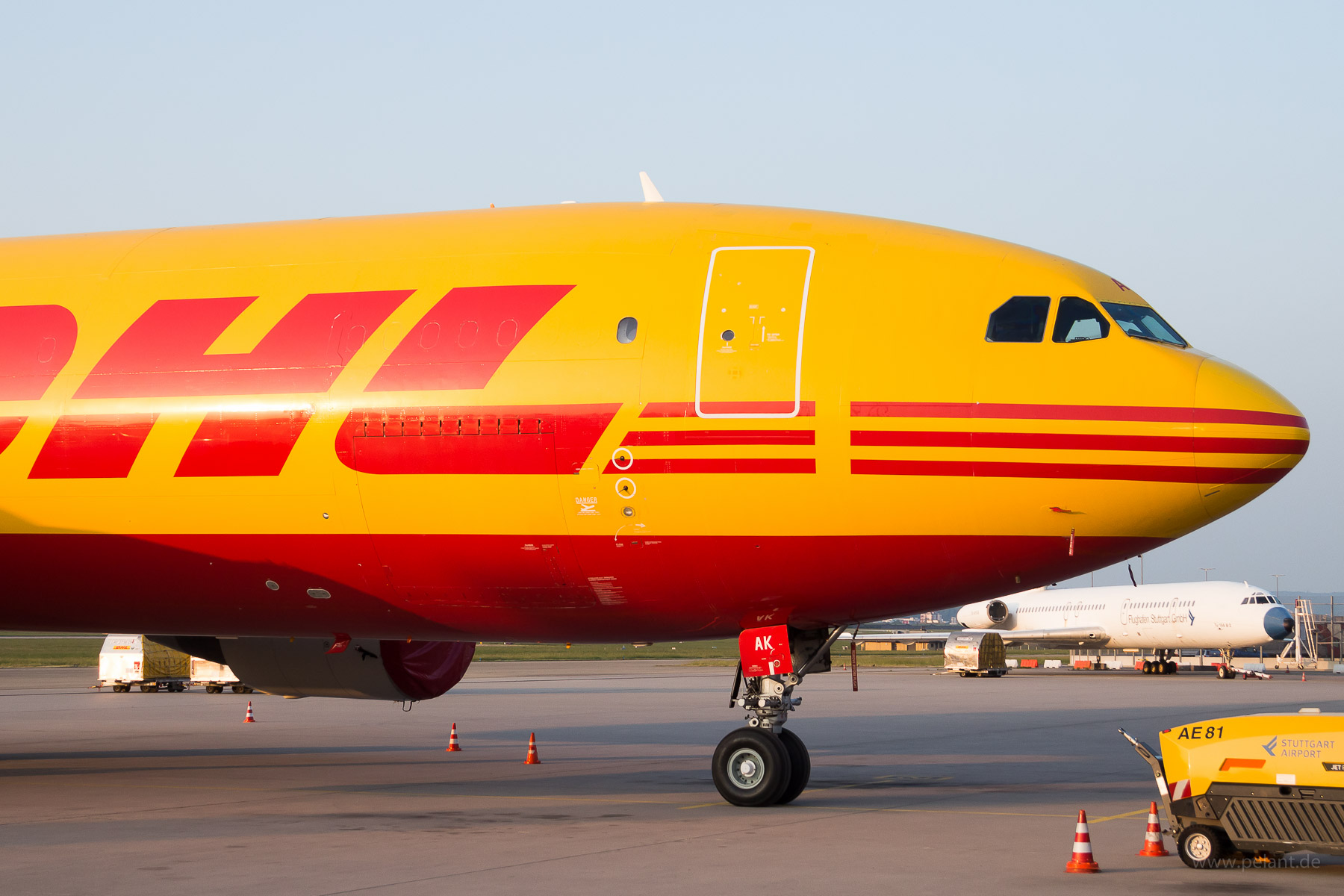 D-AEAK DHL op. by EAT Airbus A300B4-622RF in Stuttgart / STR