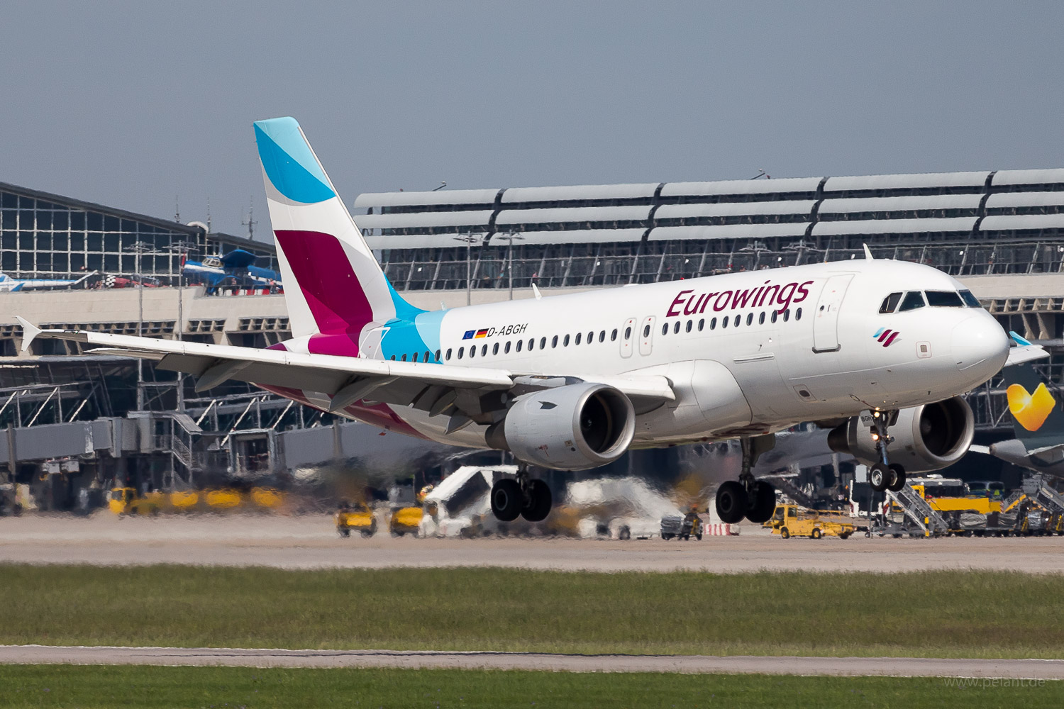 D-ABGH Eurowings Airbus A319 in Stuttgart / STR