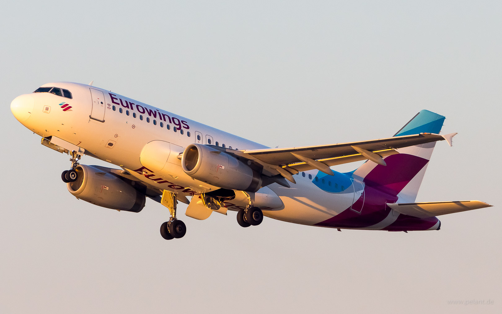 D-AGWU Eurowings Airbus A319-132 in Stuttgart / STR