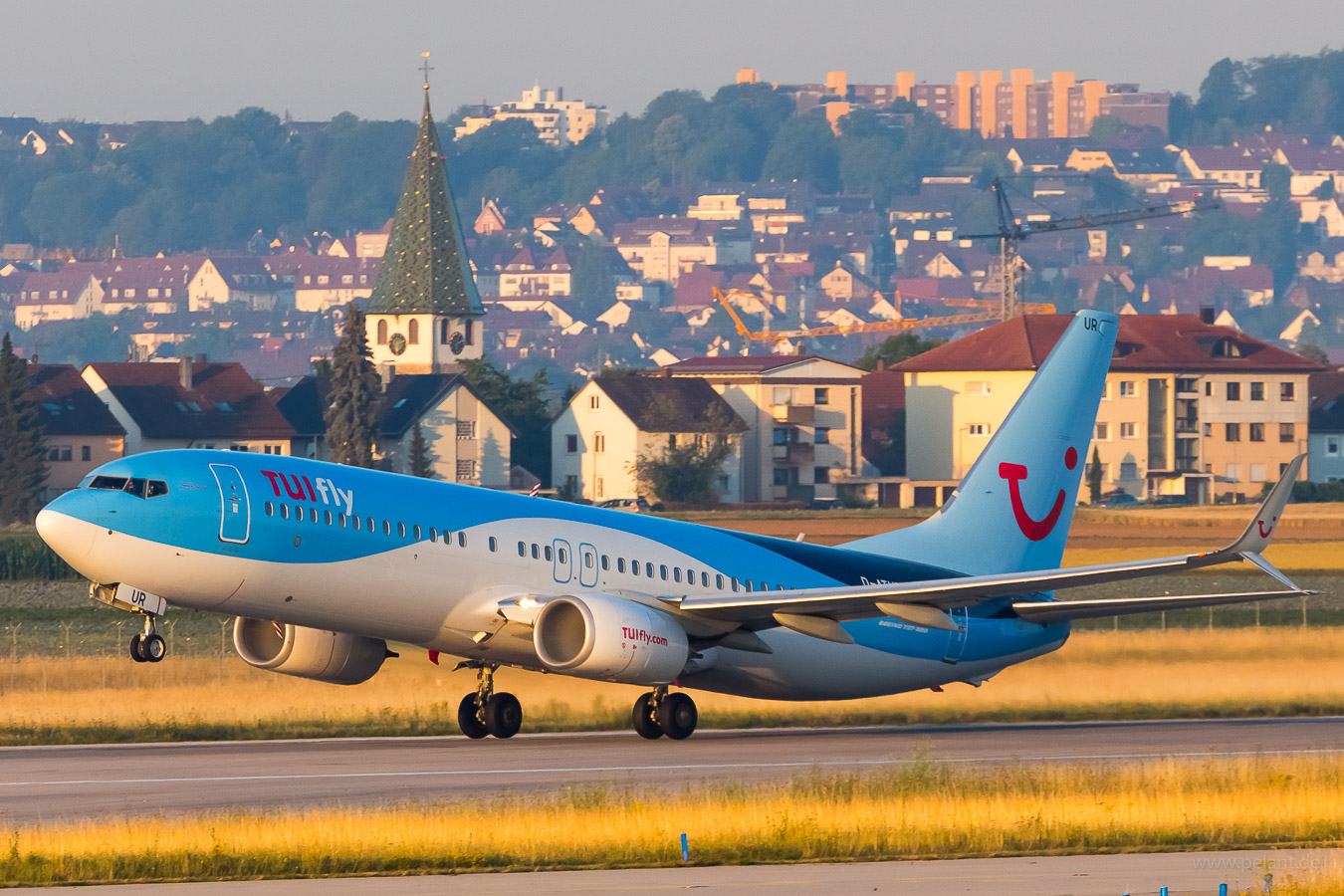 D-ATUR TUIfly Boeing 737-8K5 in Stuttgart / STR