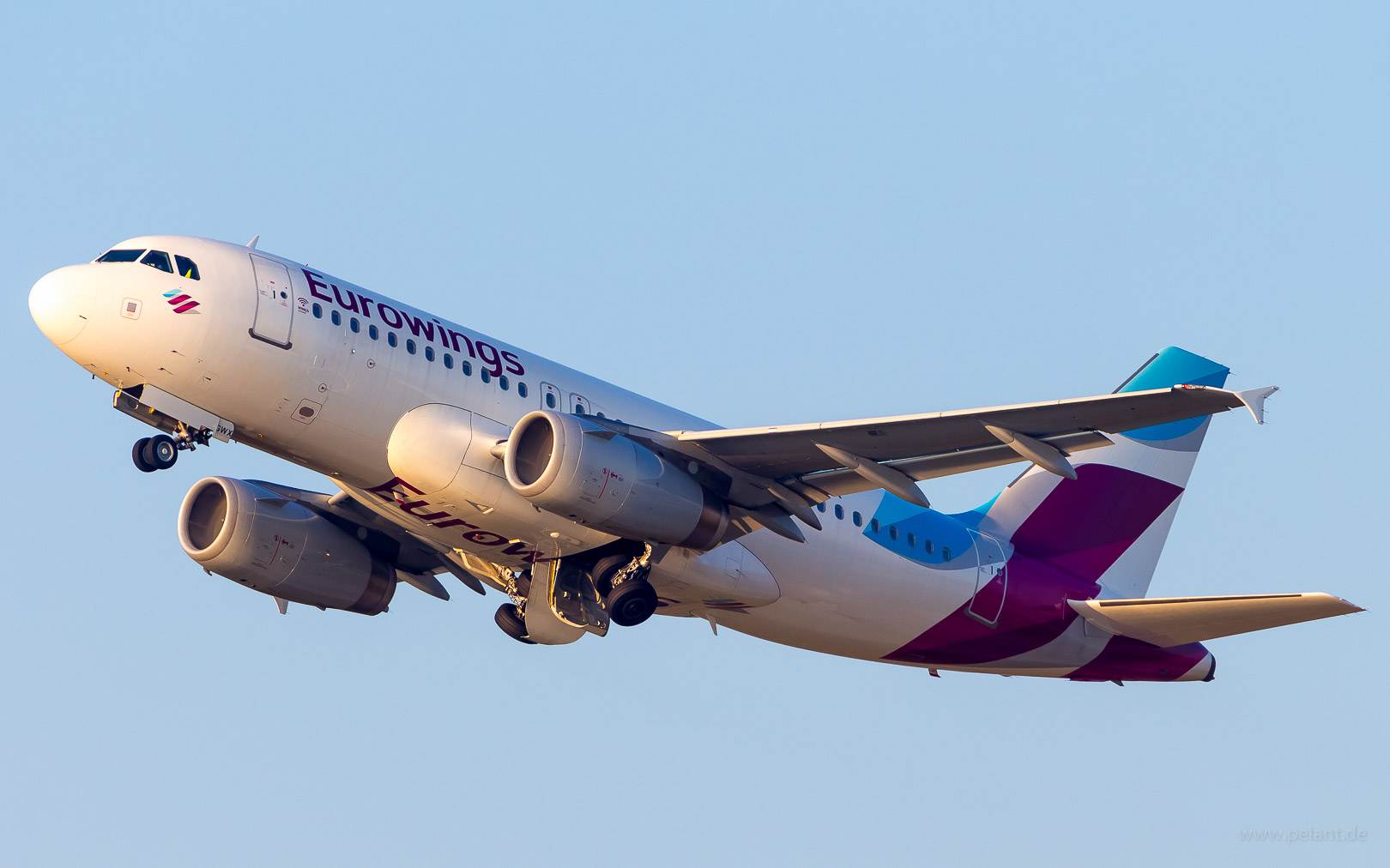 D-AGWX Eurowings Airbus A319-132 in Stuttgart / STR