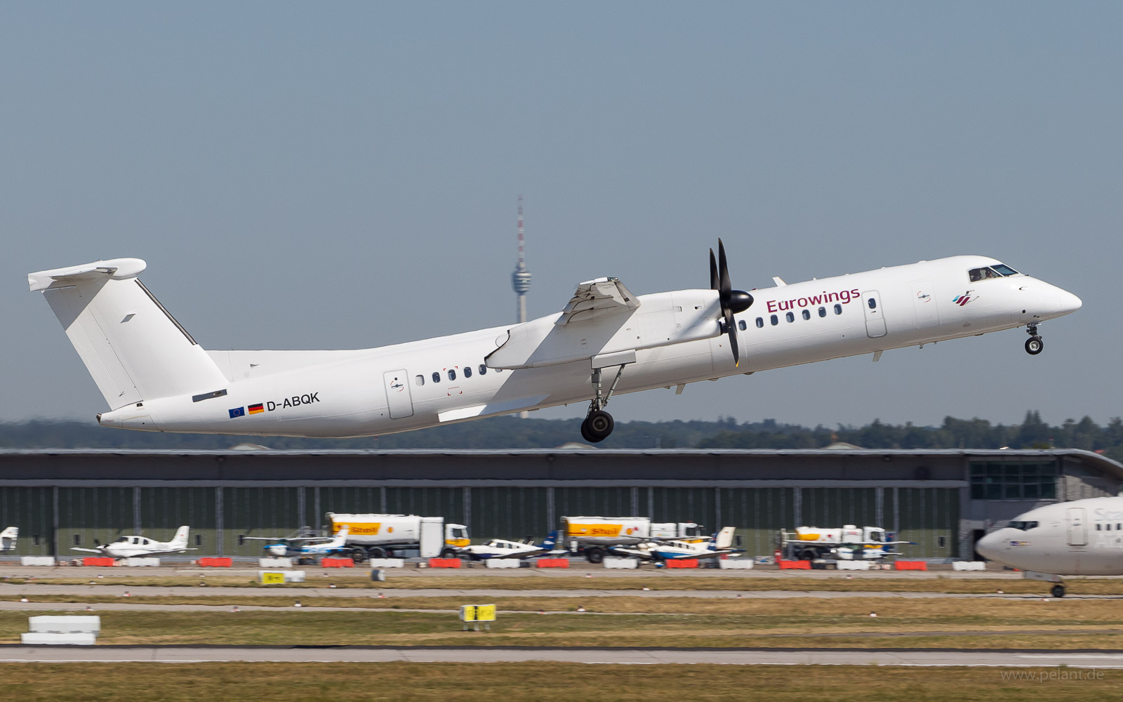 D-ABQK Eurowings Dash 8Q-400 in Stuttgart / STR