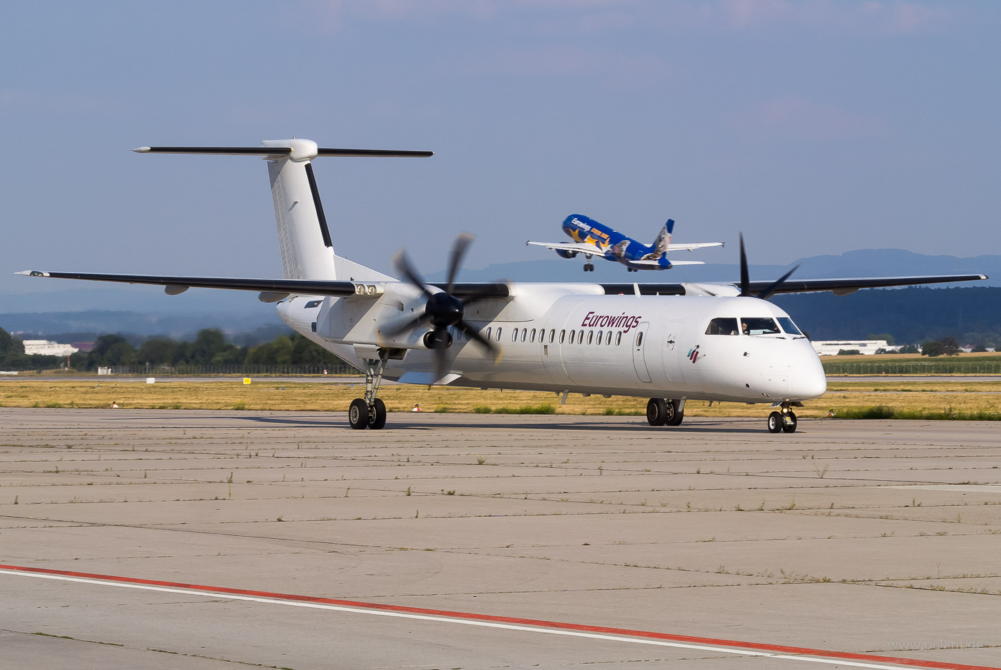 D-ABQG Eurowings Dash 8Q-400 in Stuttgart / STR