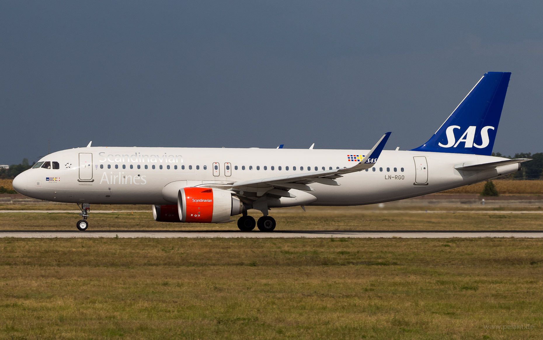 LN-RGO SAS Airbus A320-251N in Stuttgart / STR