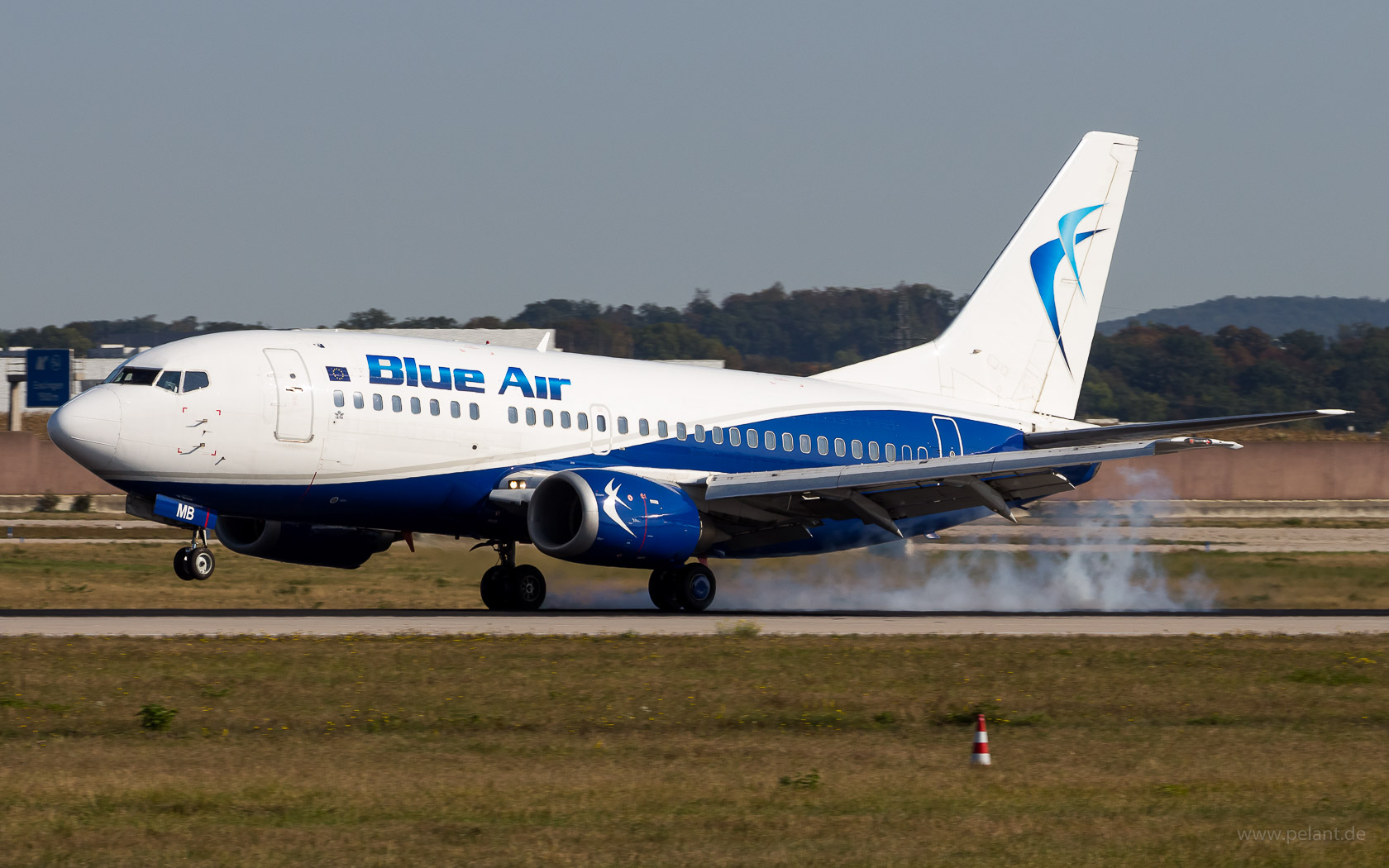 YR-AMB Blue Air Boeing 737-530 in Stuttgart / STR