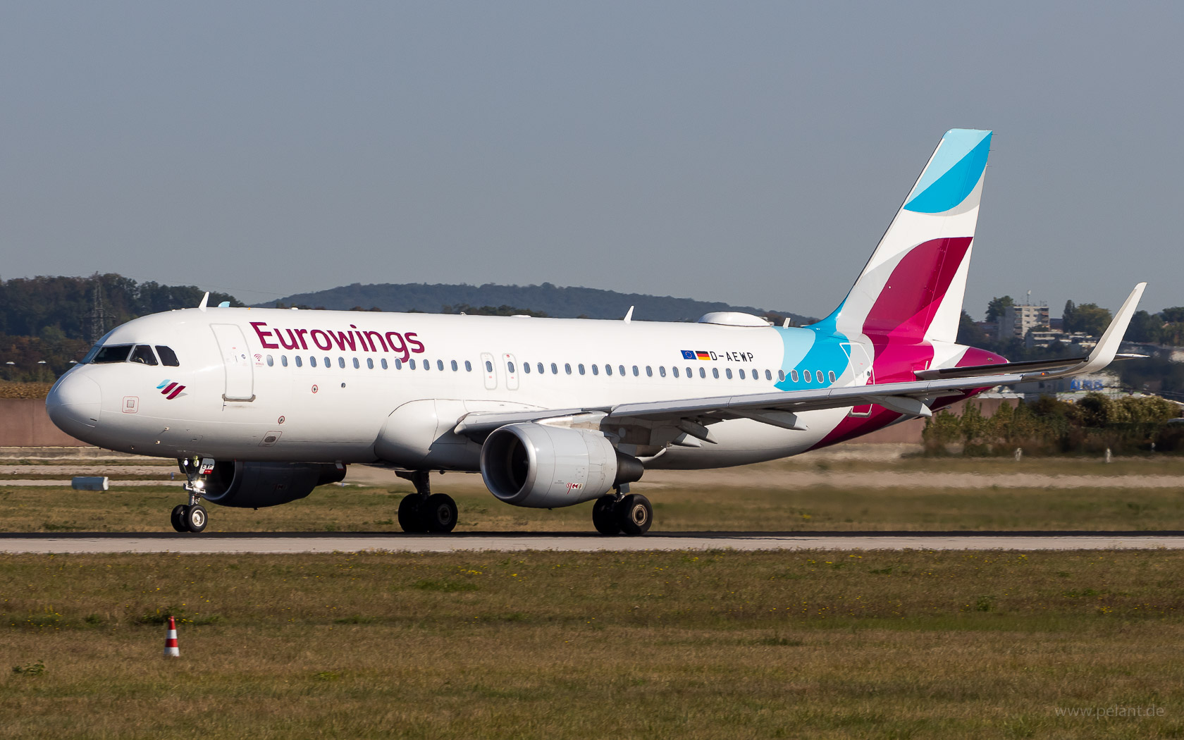 D-AEWP Eurowings Airbus A320-214 in Stuttgart / STR
