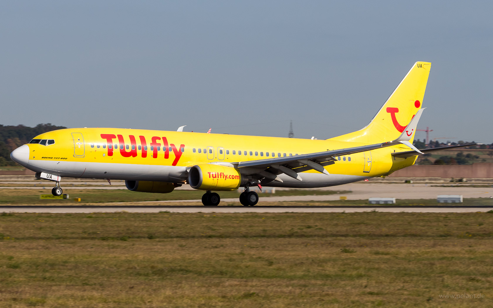 D-ATUA TUIfly Boeing 737-8K5 in Stuttgart / STR