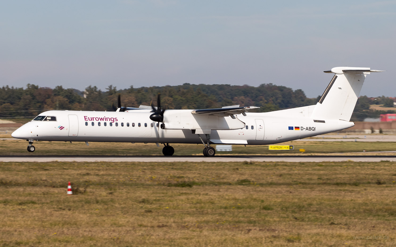 D-ABQI Eurowings Dash 8Q-400 in Stuttgart / STR