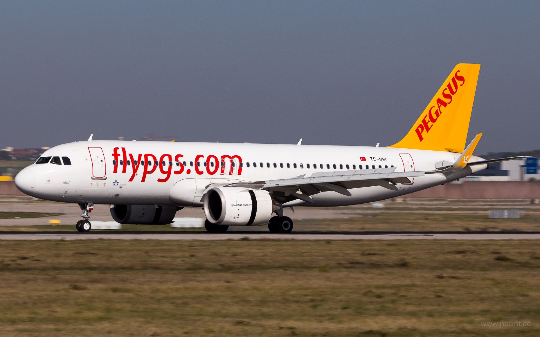 TC-NBI Pegasus Airlines Airbus A320-251N in Stuttgart / STR