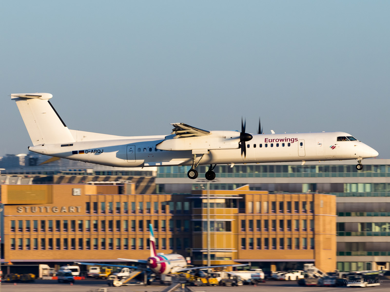 D-ABQJ Eurowings Dash 8Q-400 in Stuttgart / STR
