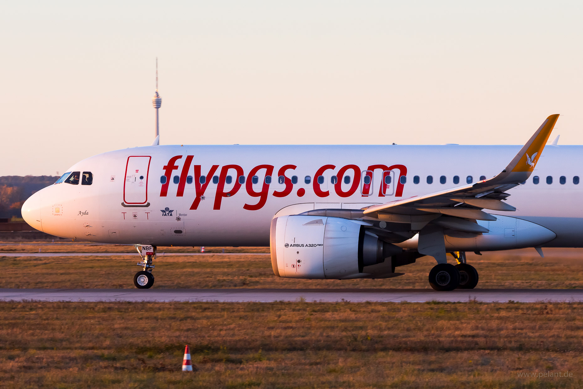 TC-NBF Pegasus Airlines Airbus A320-251N in Stuttgart / STR