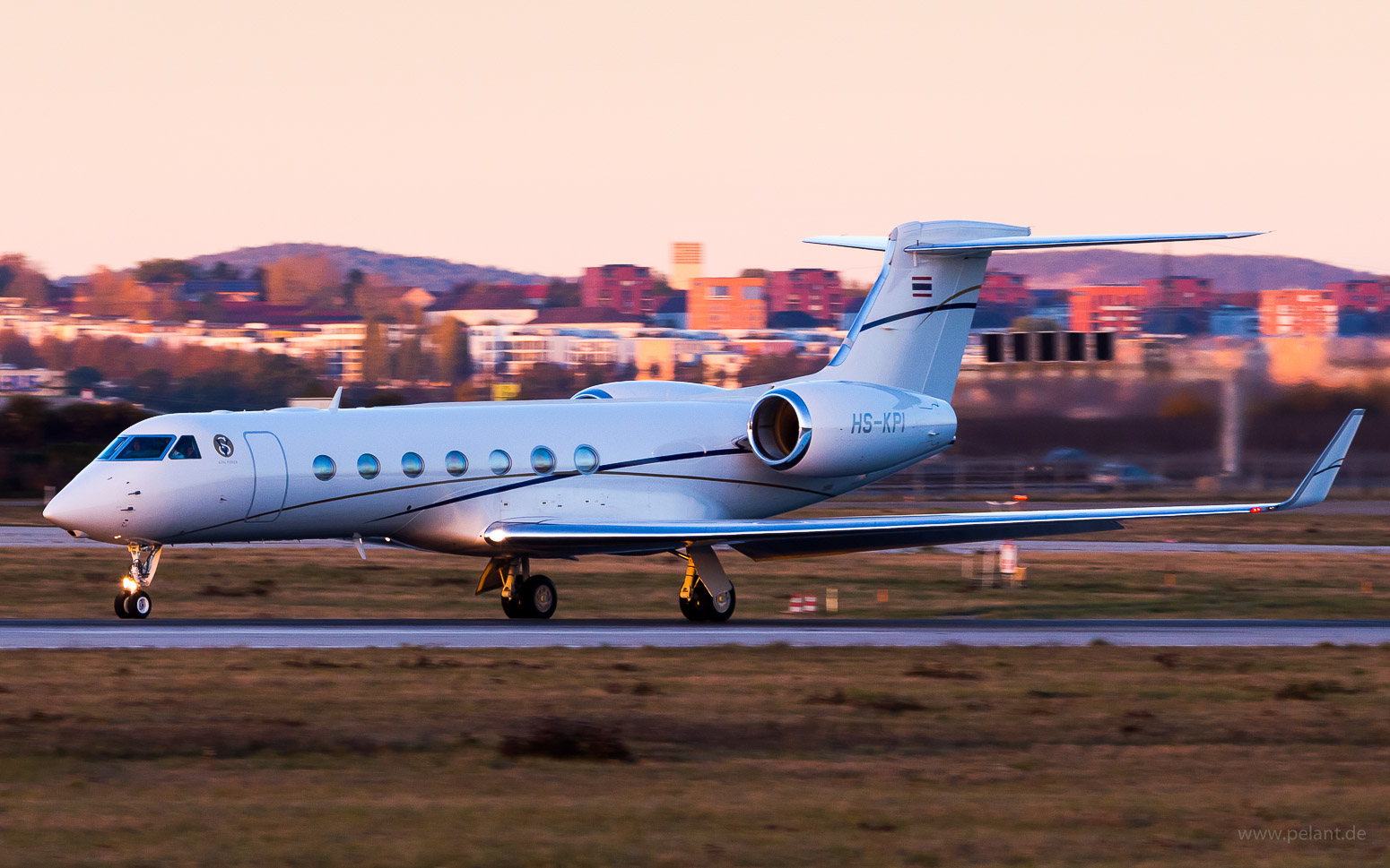 HS-KPI ? Gulfstream G550 in Stuttgart / STR