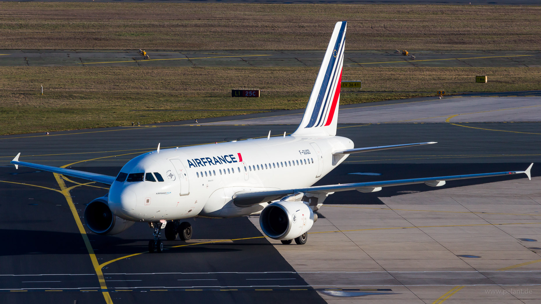 F-GUGD Air France Airbus A318-111 in Frankfurt / FRA