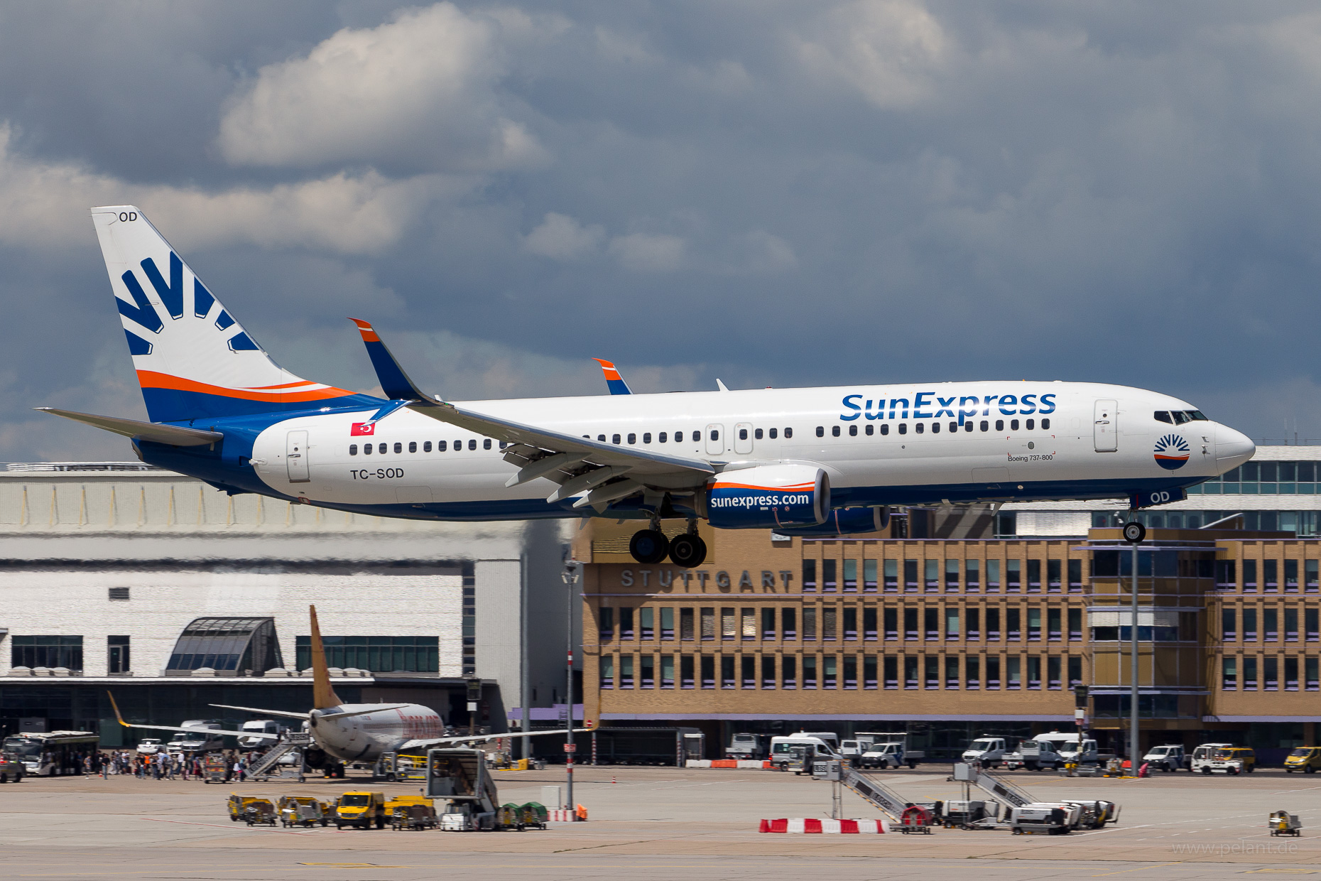 TC-SOD SunExpress Boeing 737-8HC in Stuttgart / STR