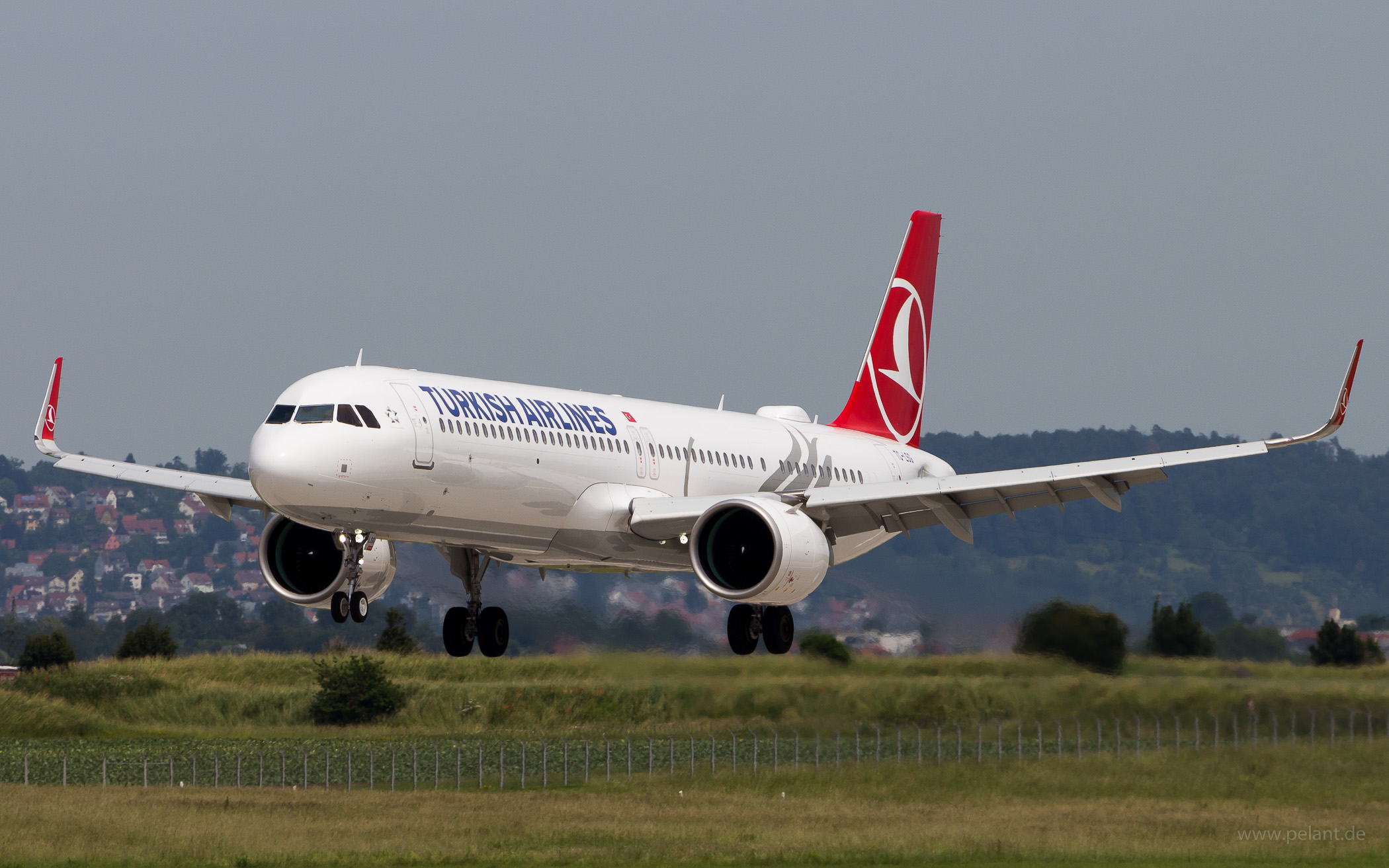 TC-LSG Turkish Airlines Airbus A321-271NX in Stuttgart / STR