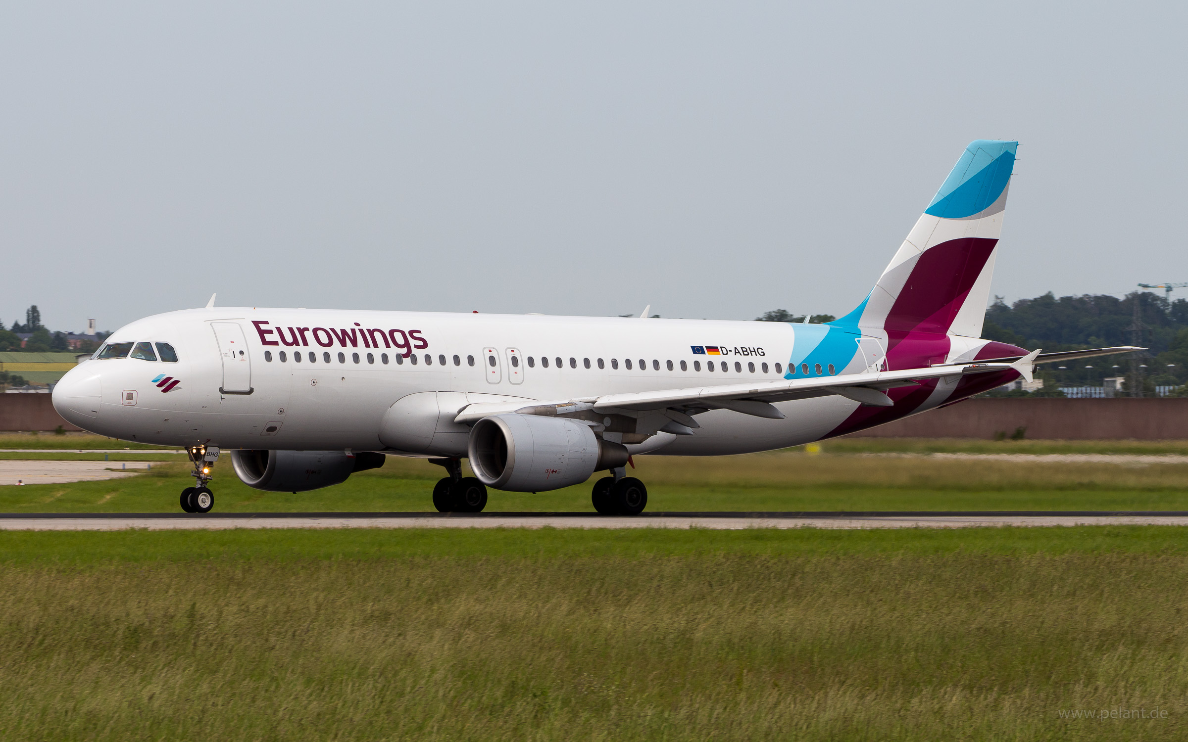 D-ABHG Eurowings Airbus A320-214 in Stuttgart / STR