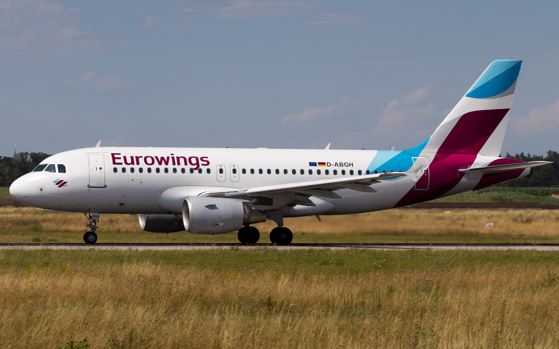 D-ABGH Eurowings Airbus A319 in Stuttgart / STR