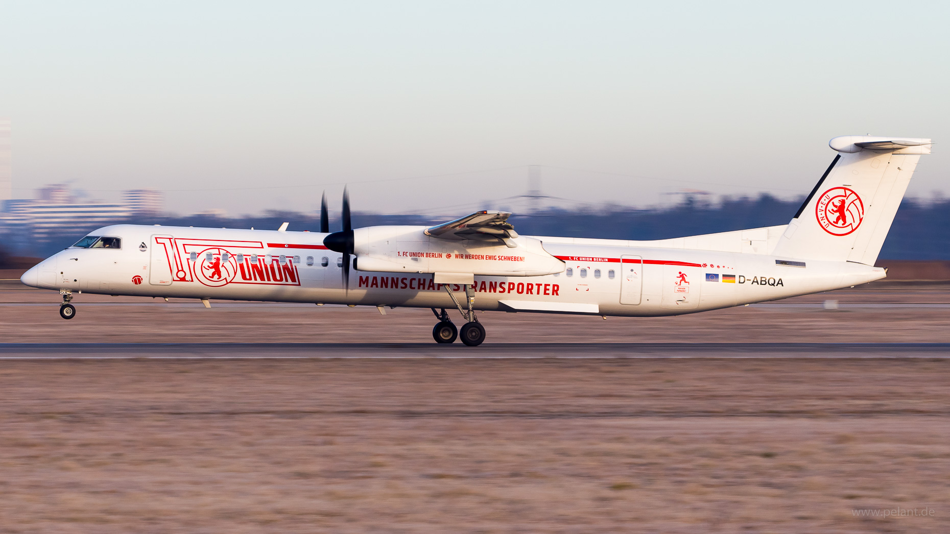 D-ABQA Eurowings Dash 8Q-400 in Stuttgart / STR (1. FC Union Berlin Livery)