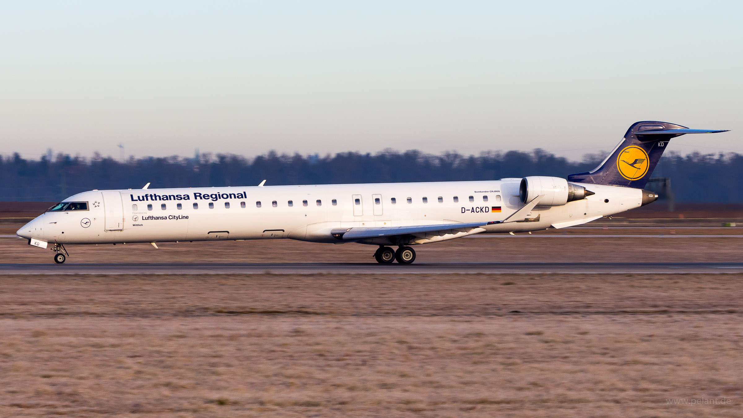 D-ACKD Lufthansa CityLine Bombardier CRJ900 in Stuttgart / STR