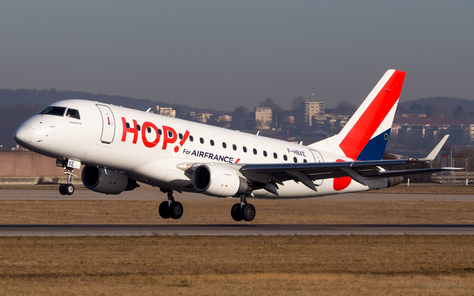 F-HBXE HOP! Embraer 170 in Stuttgart / STR